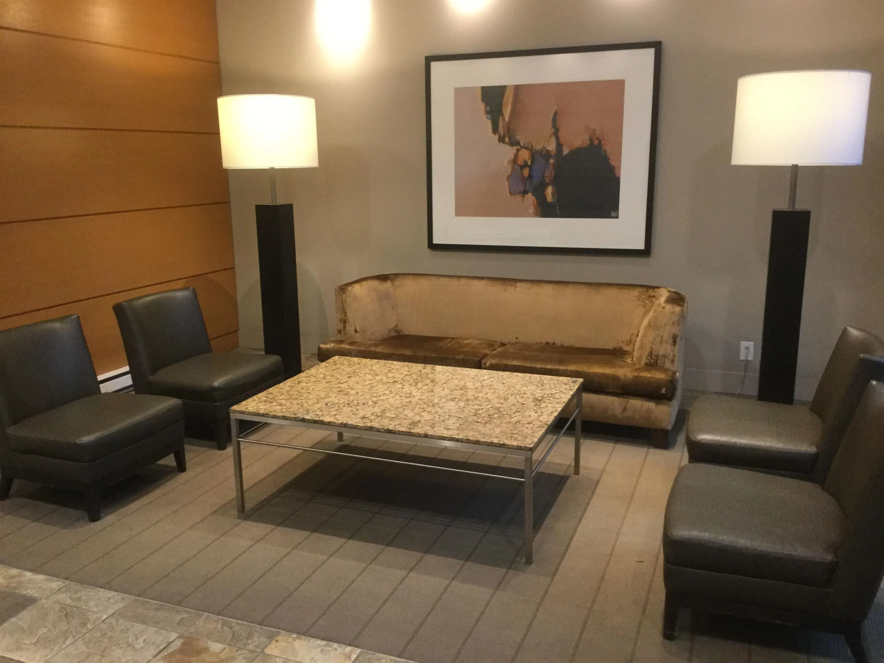 602 977 Mainland Street