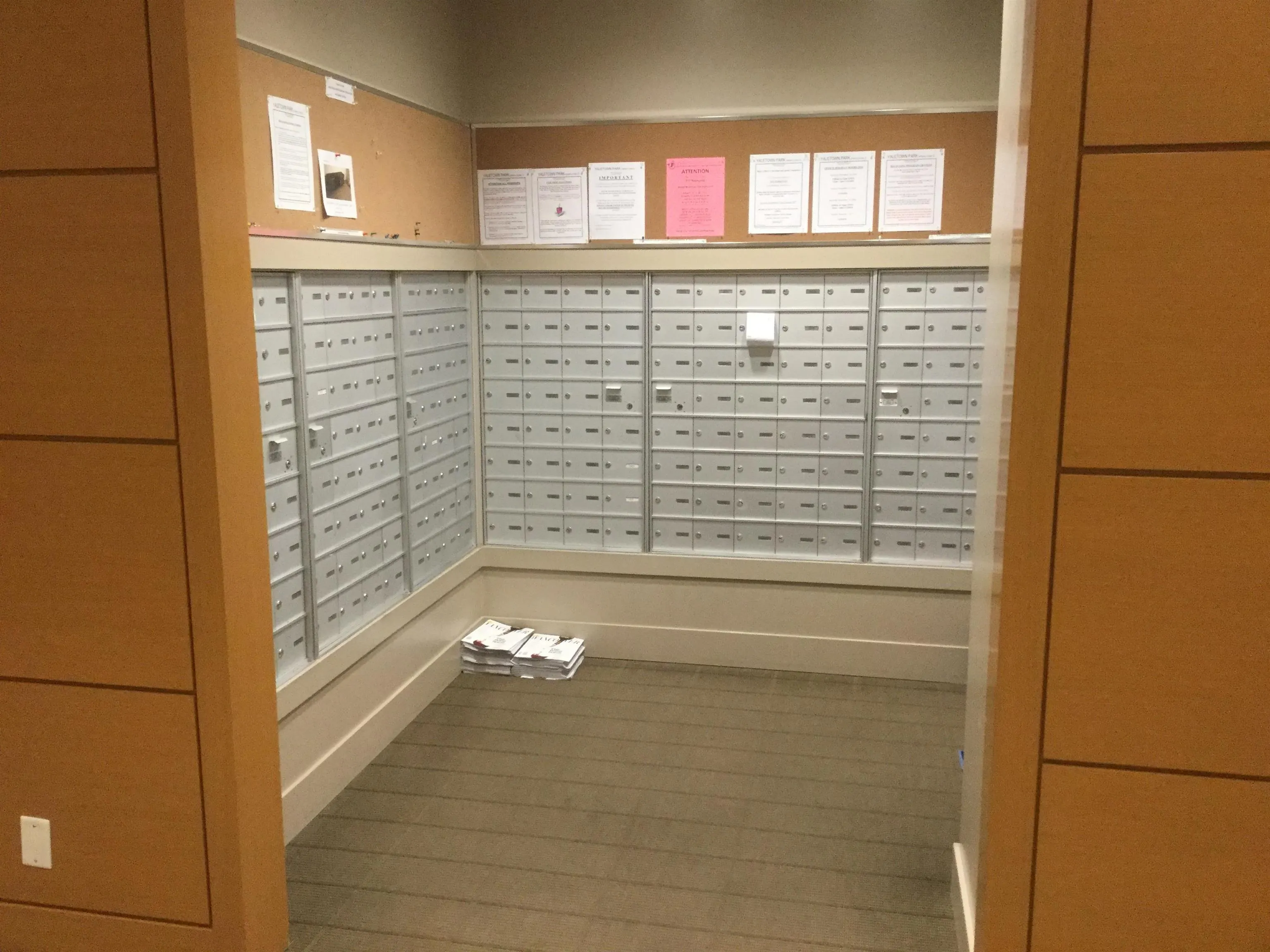 602 977 Mainland Street