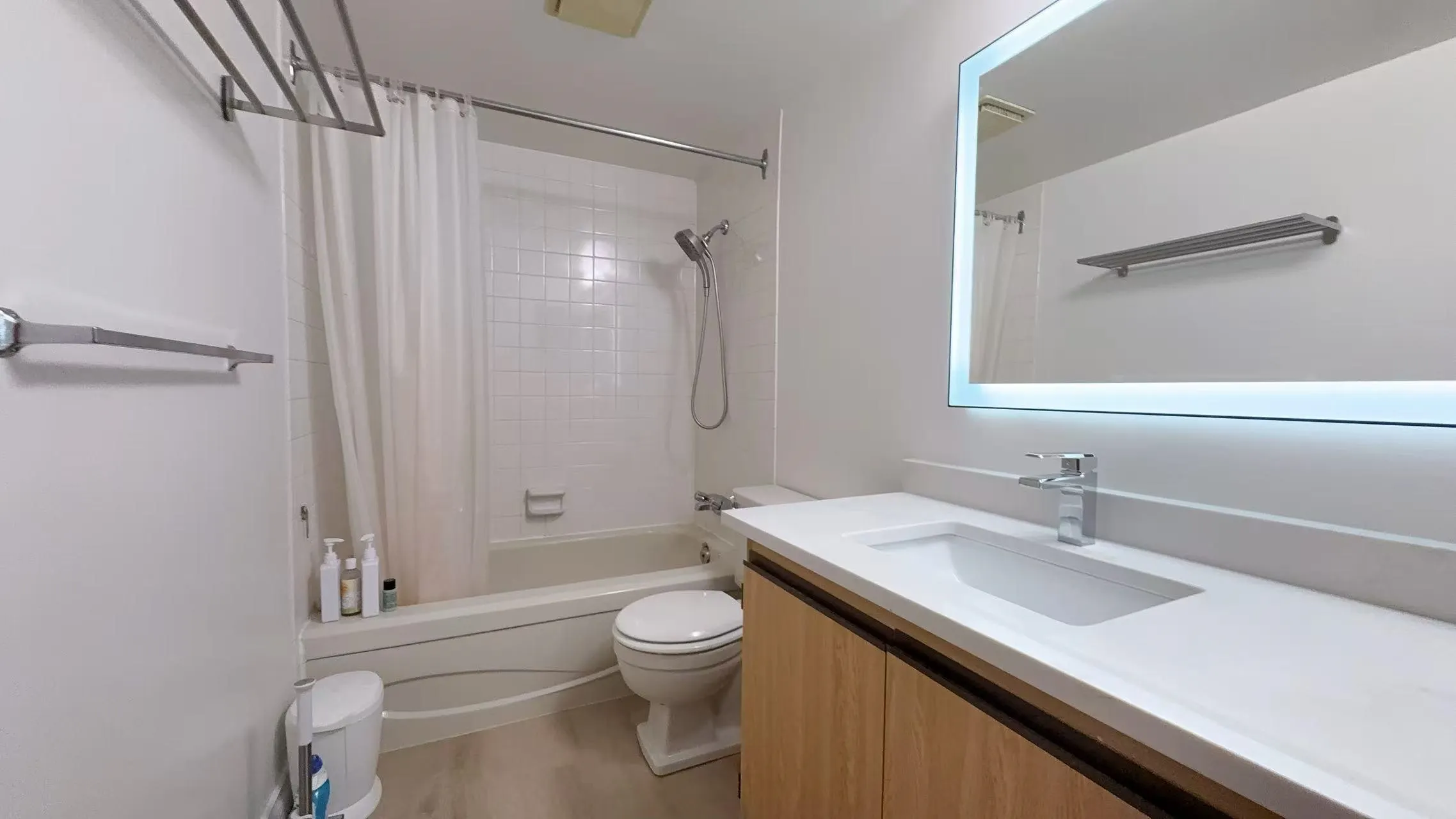 326 8411 Ackroyd Road