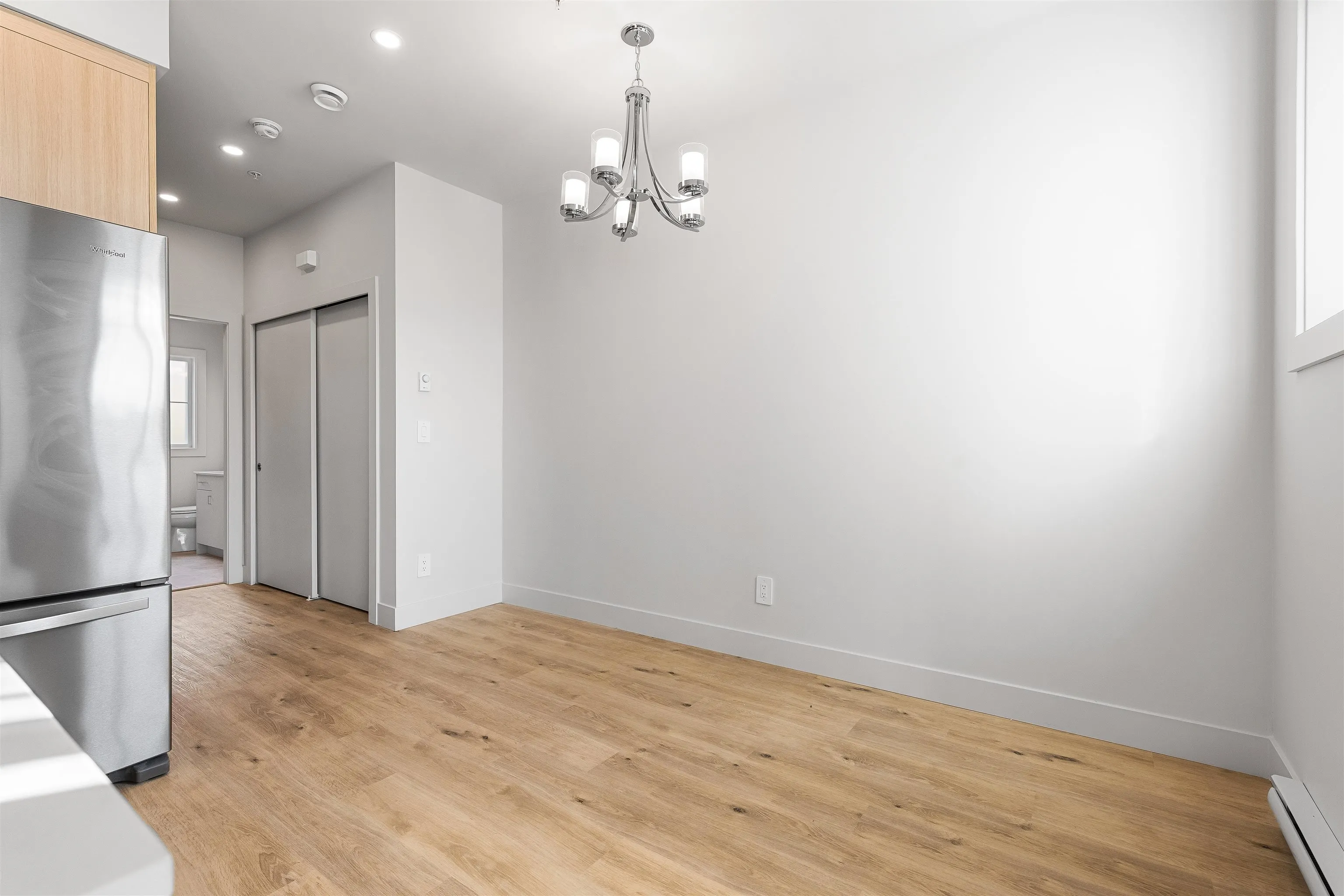 36 1928 Woodside Boulevard