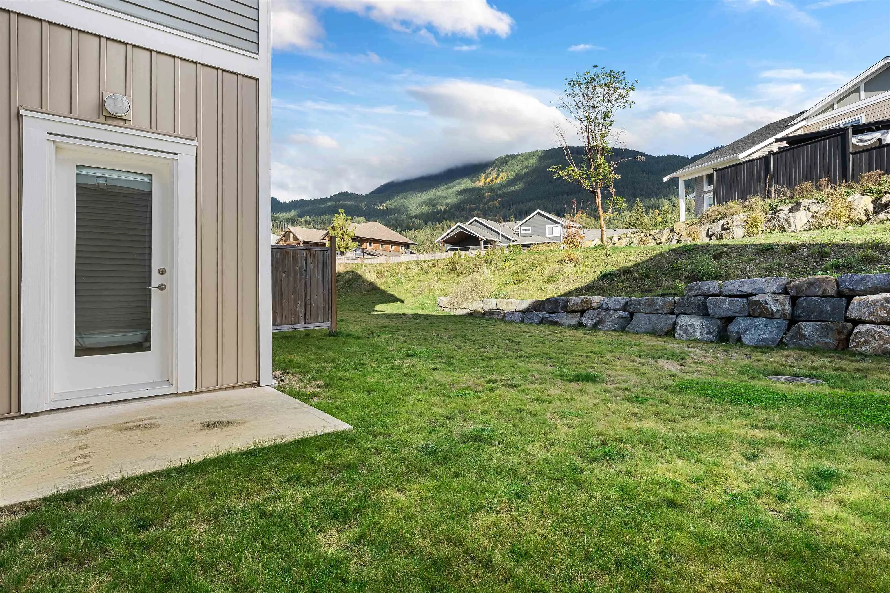 36 1928 Woodside Boulevard