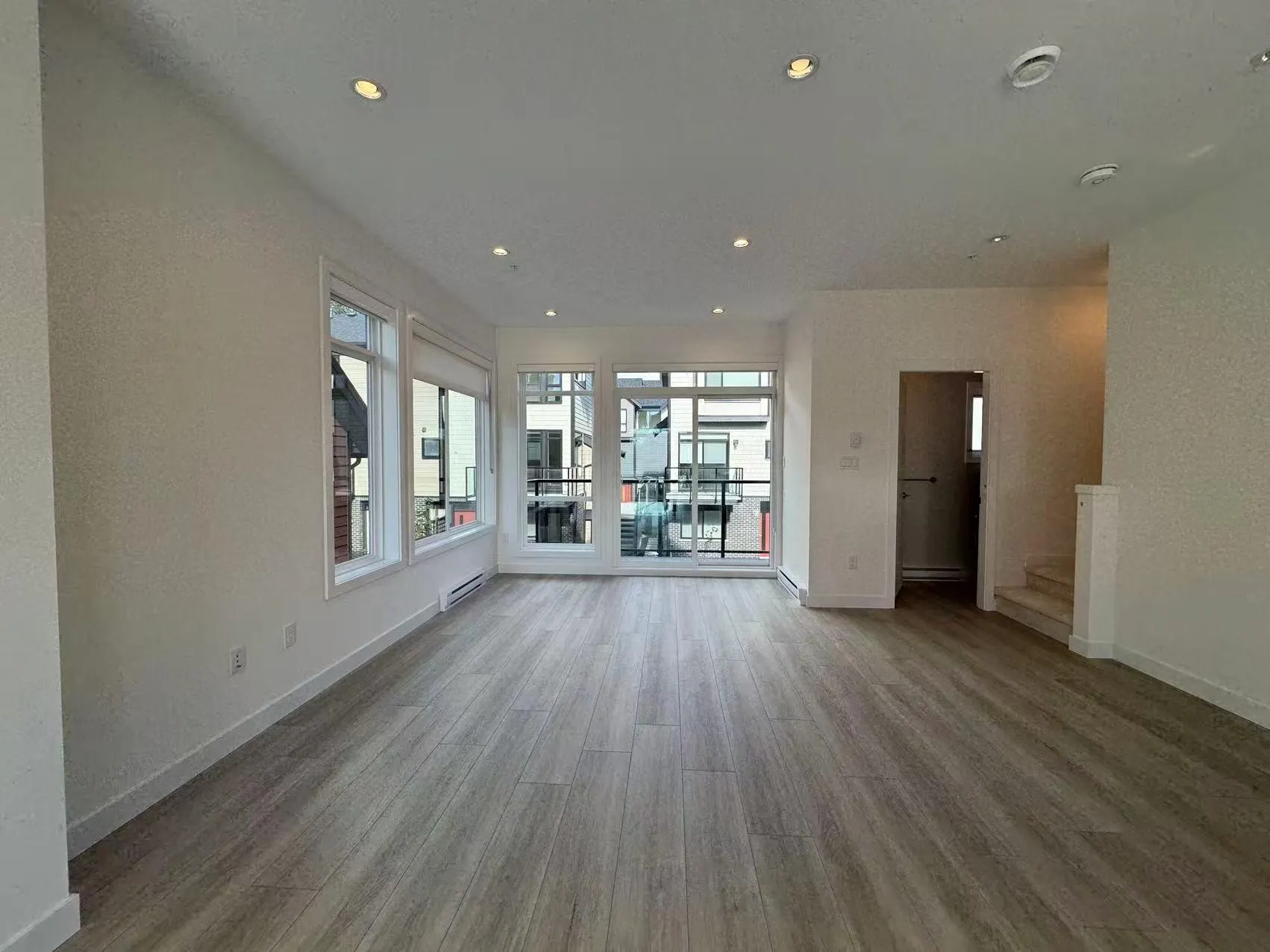 56 4337 Boundary Road