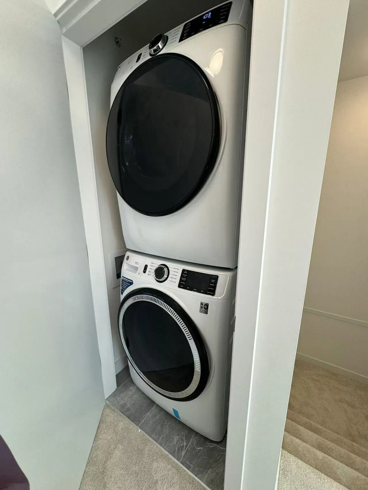 56 4337 Boundary Road