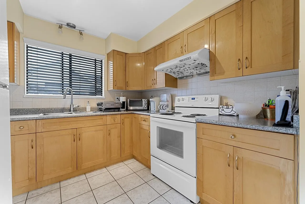 8416 8420 Shaughnessy Street