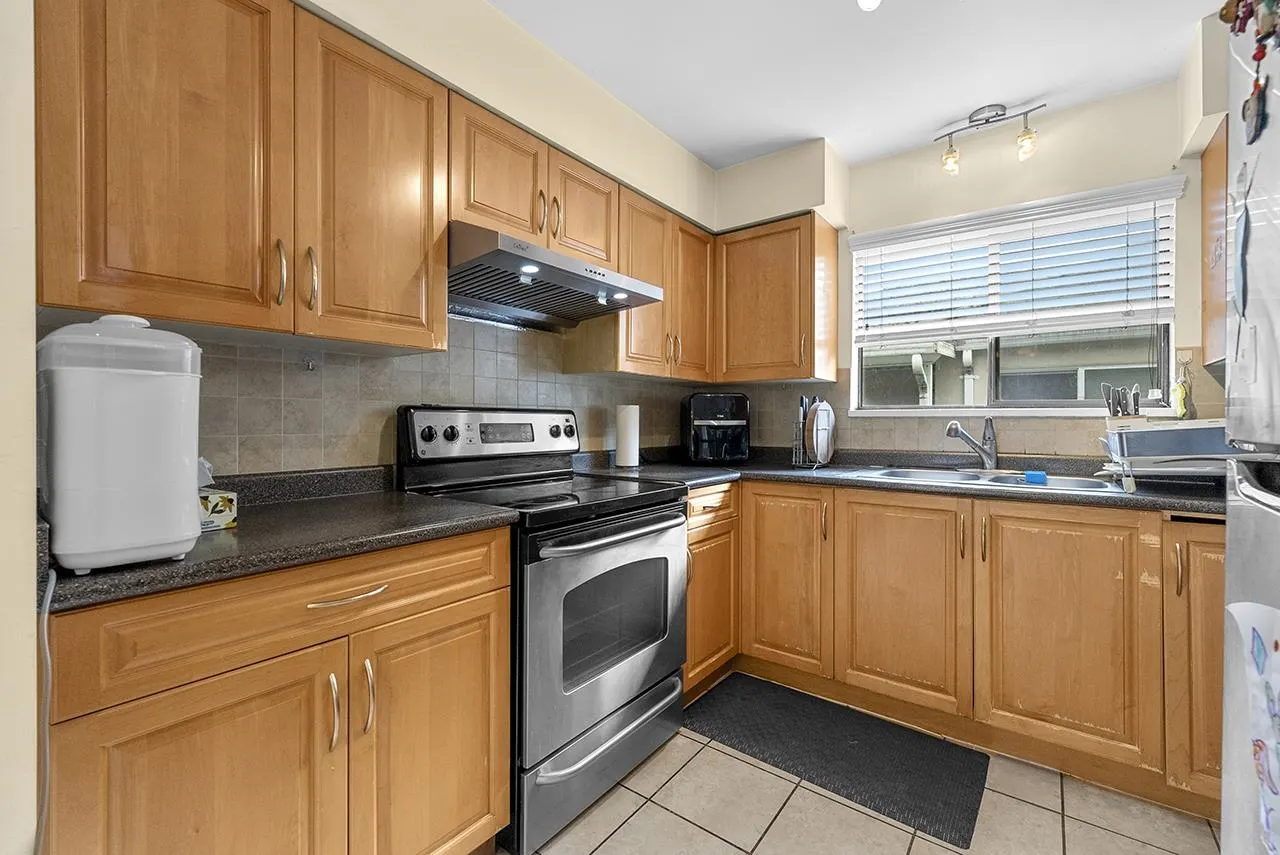 8416 8420 Shaughnessy Street