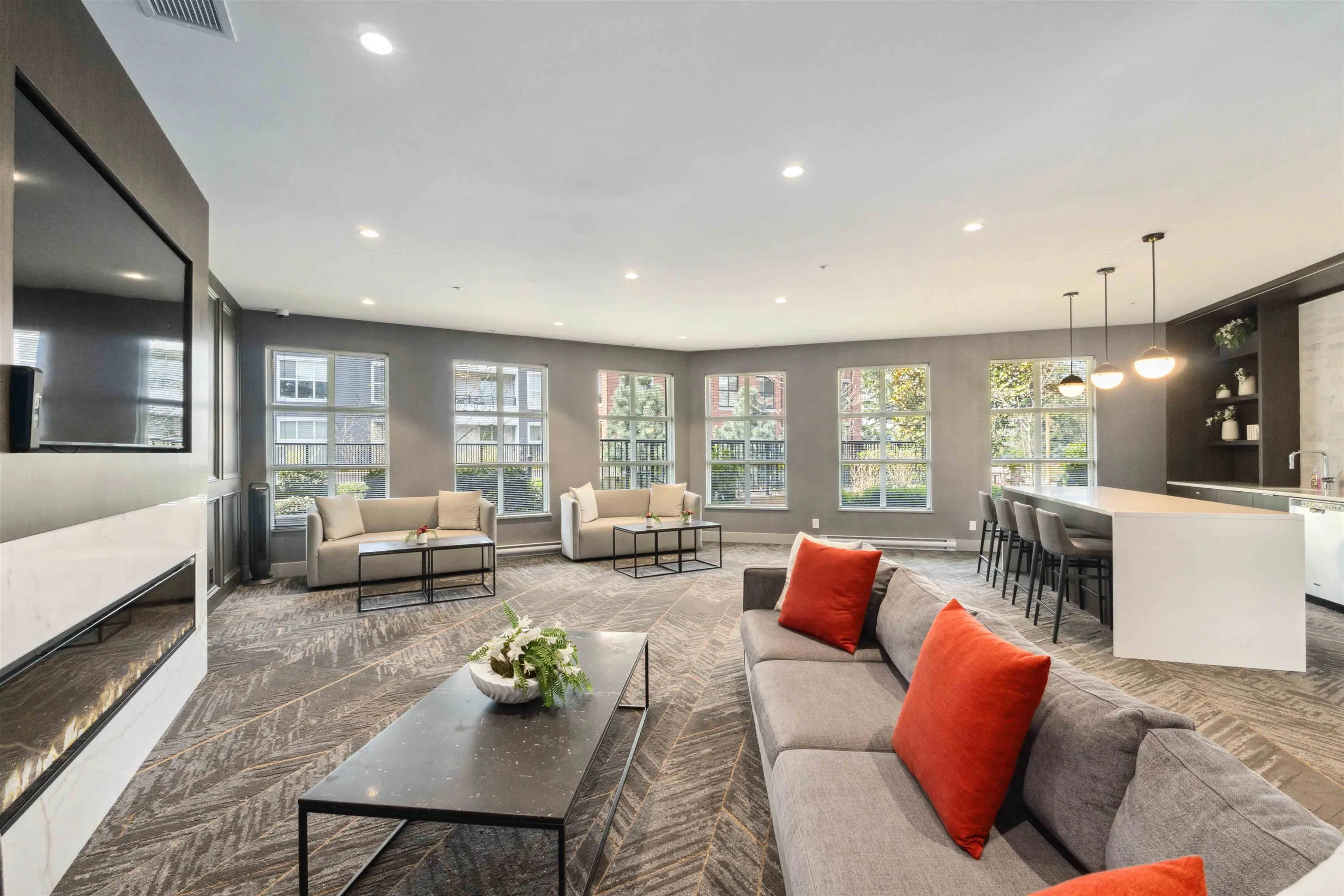 C520 8150 207 Street