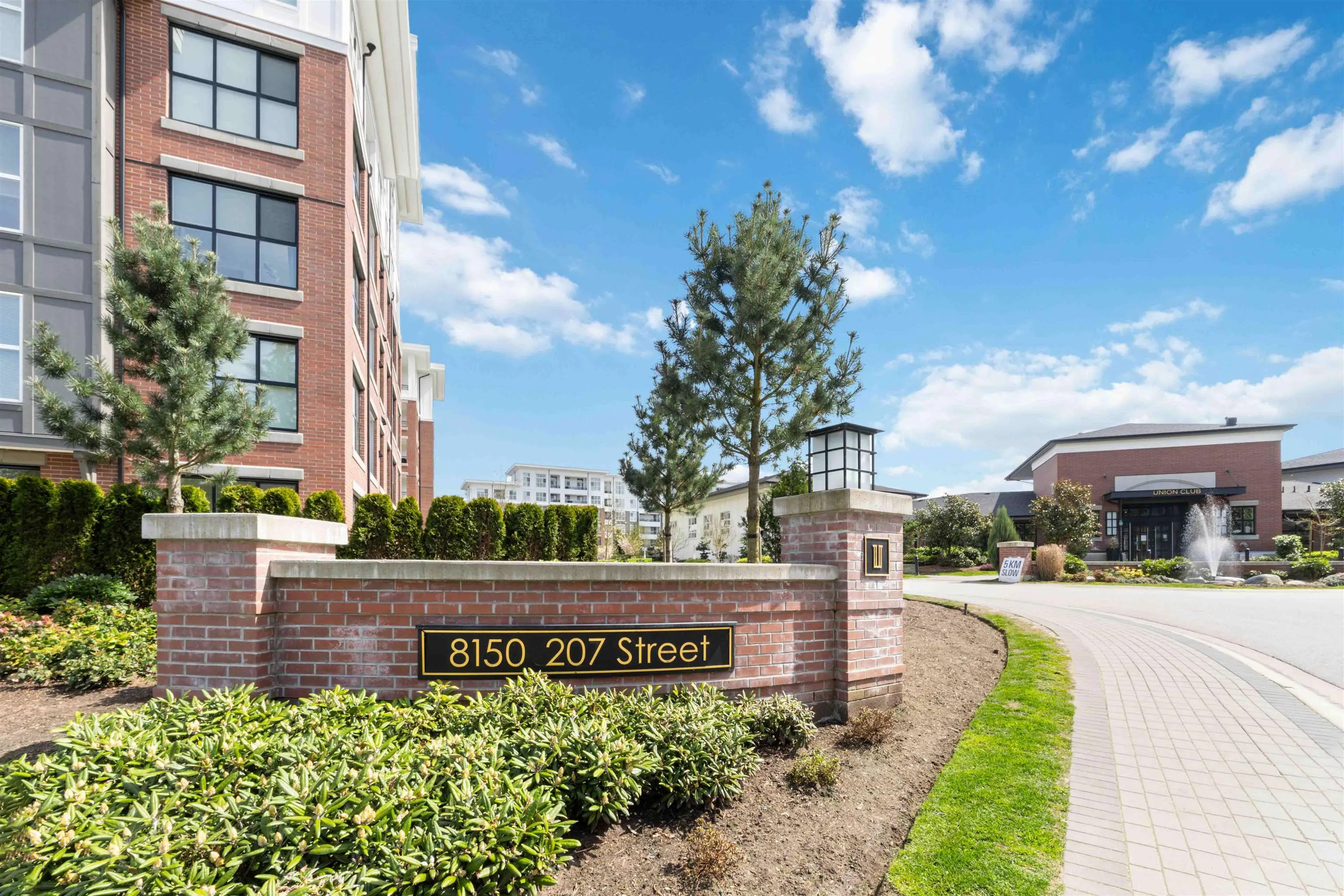 C520 8150 207 Street