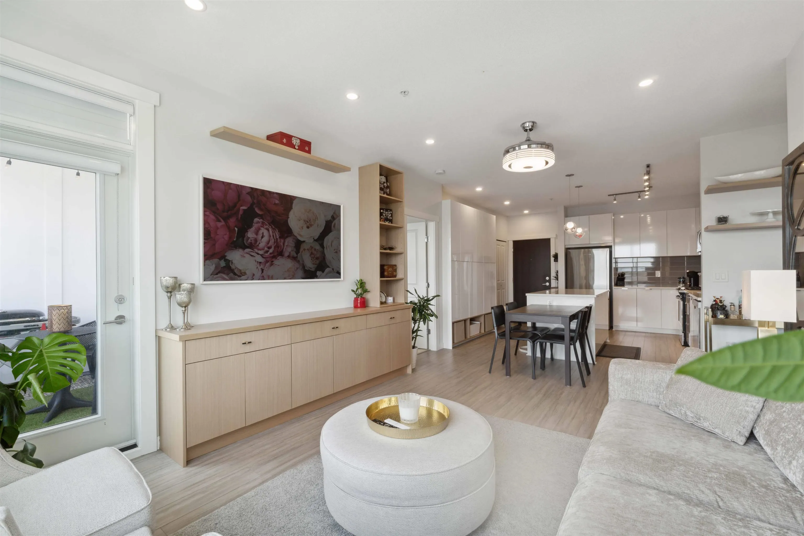 C520 8150 207 Street