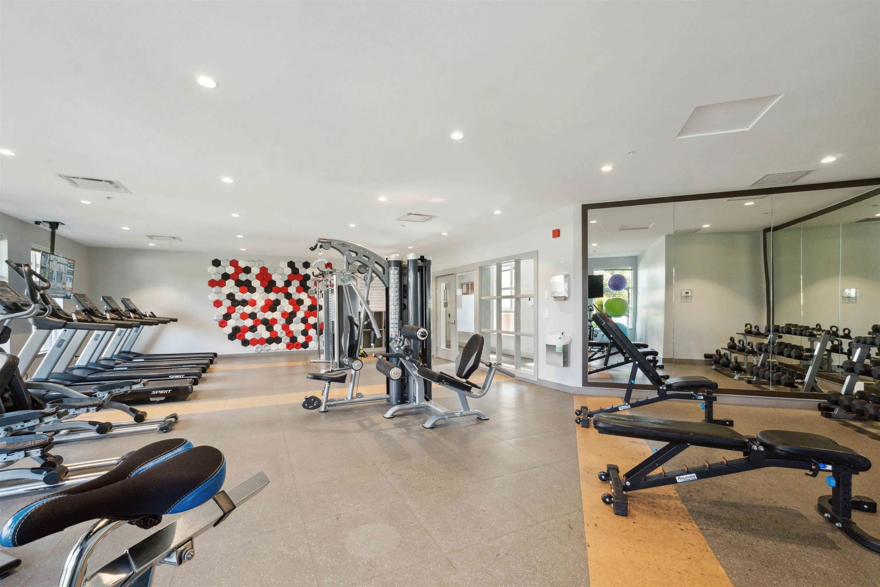 C520 8150 207 Street