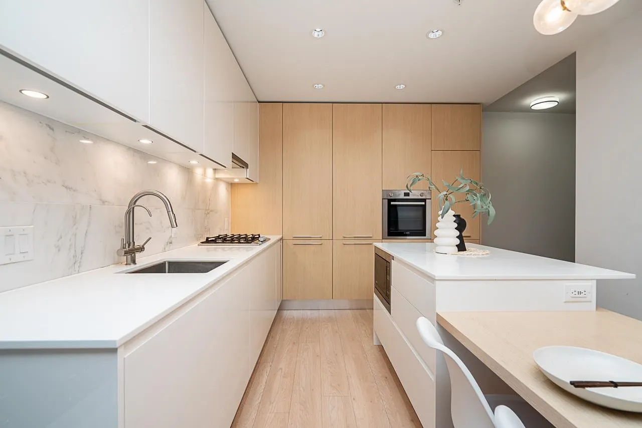 5703 4510 Halifax Way