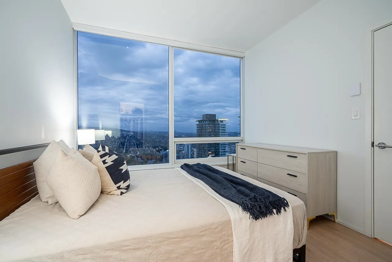 5703 4510 Halifax Way