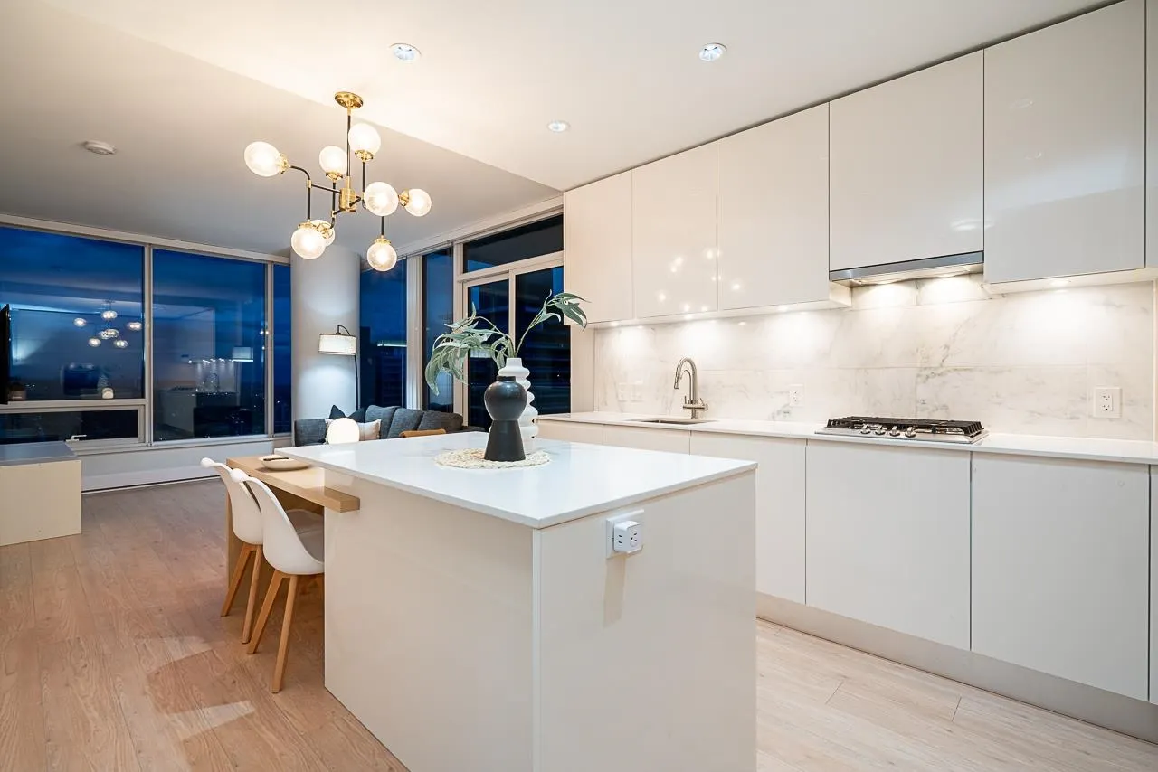 5703 4510 Halifax Way