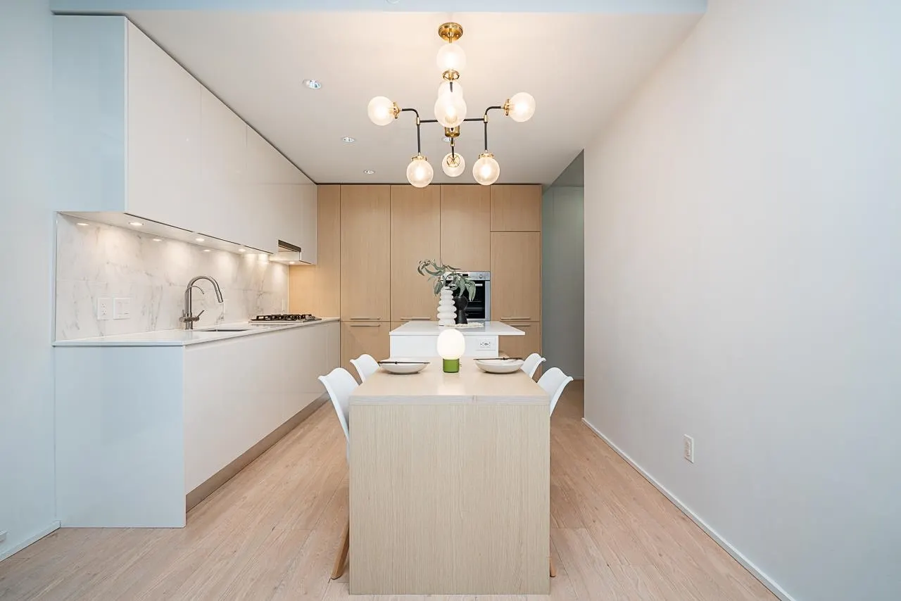 5703 4510 Halifax Way