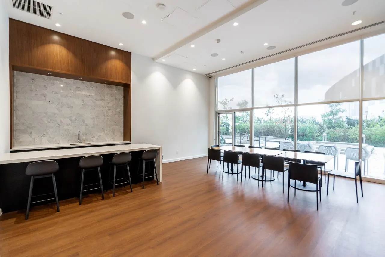 5703 4510 Halifax Way