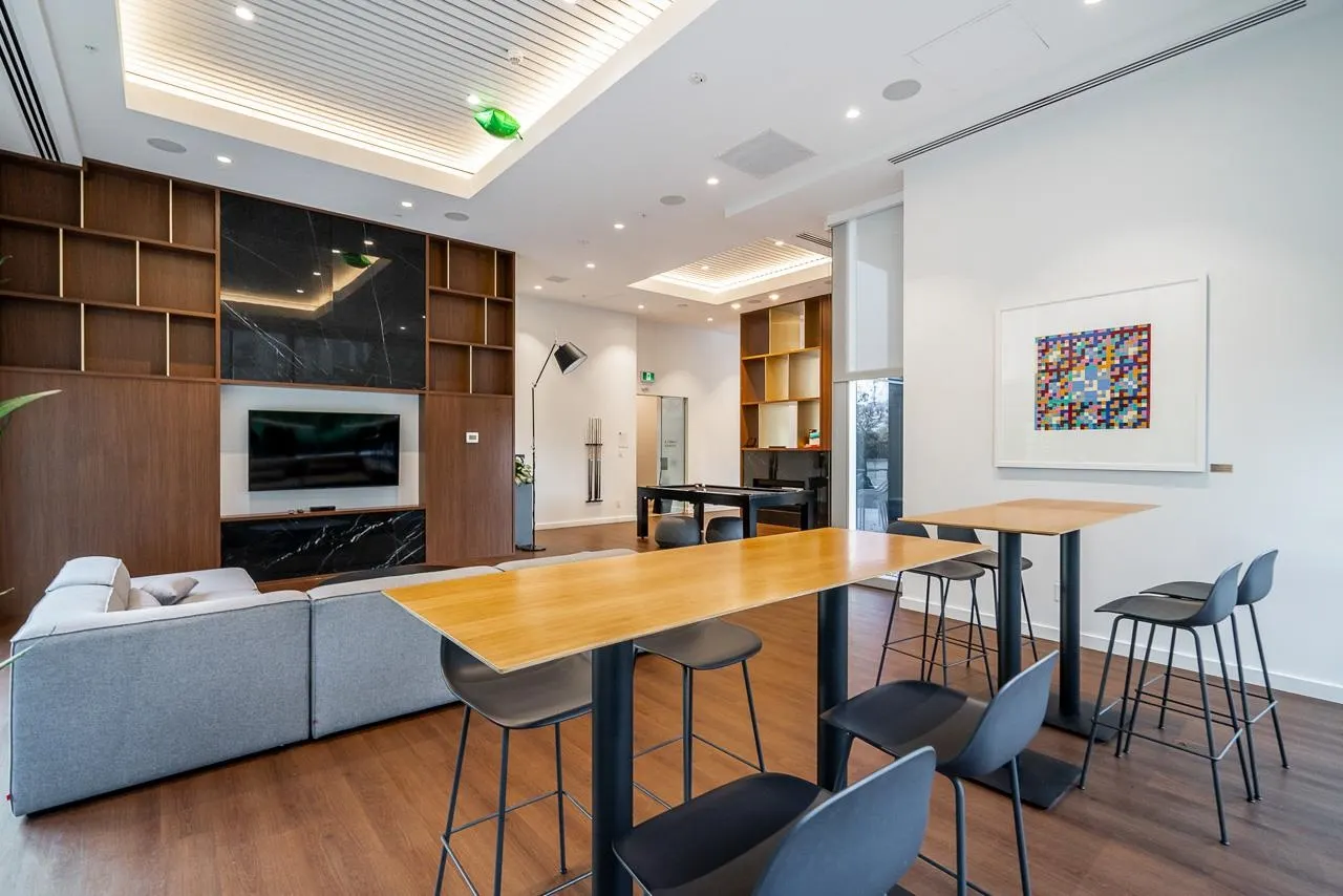 5703 4510 Halifax Way