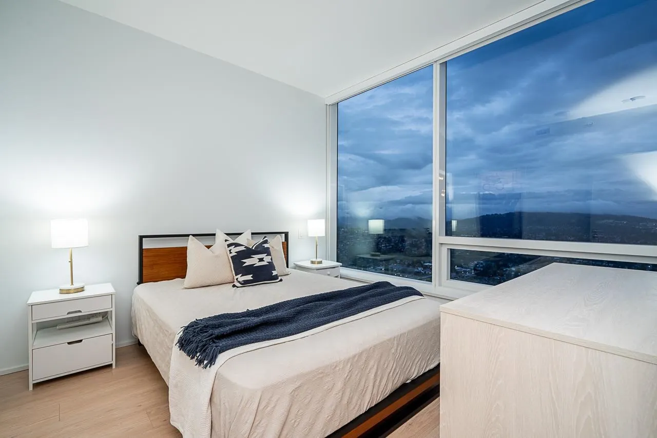 5703 4510 Halifax Way