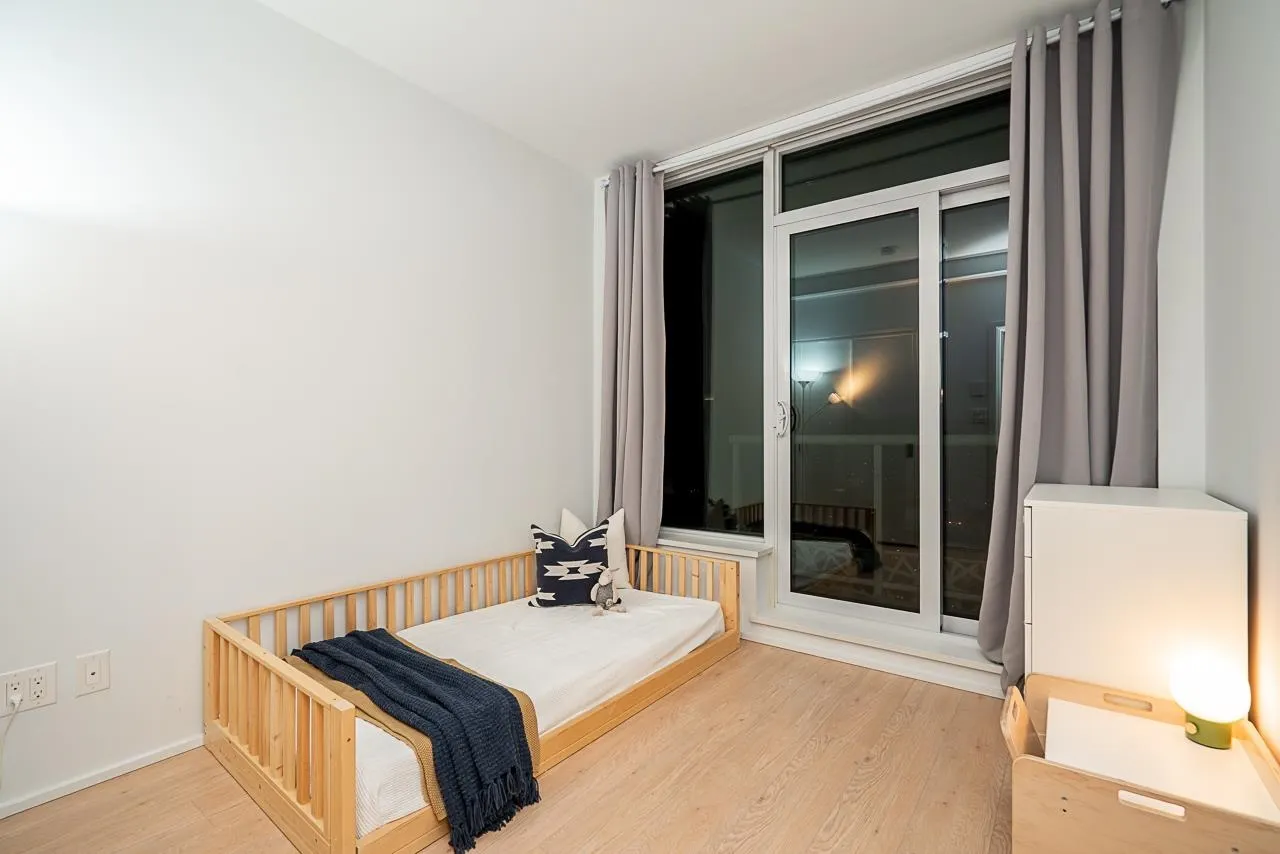 5703 4510 Halifax Way