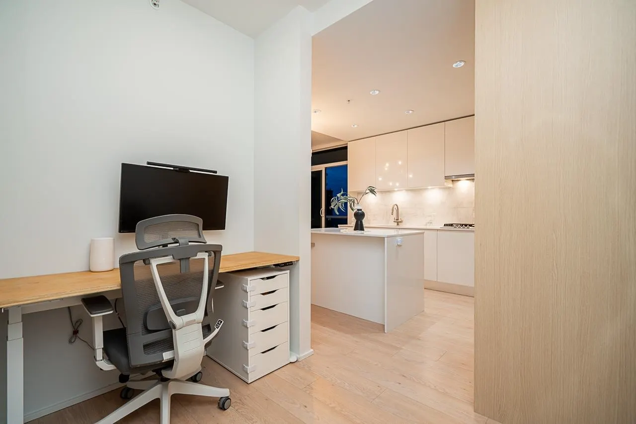 5703 4510 Halifax Way