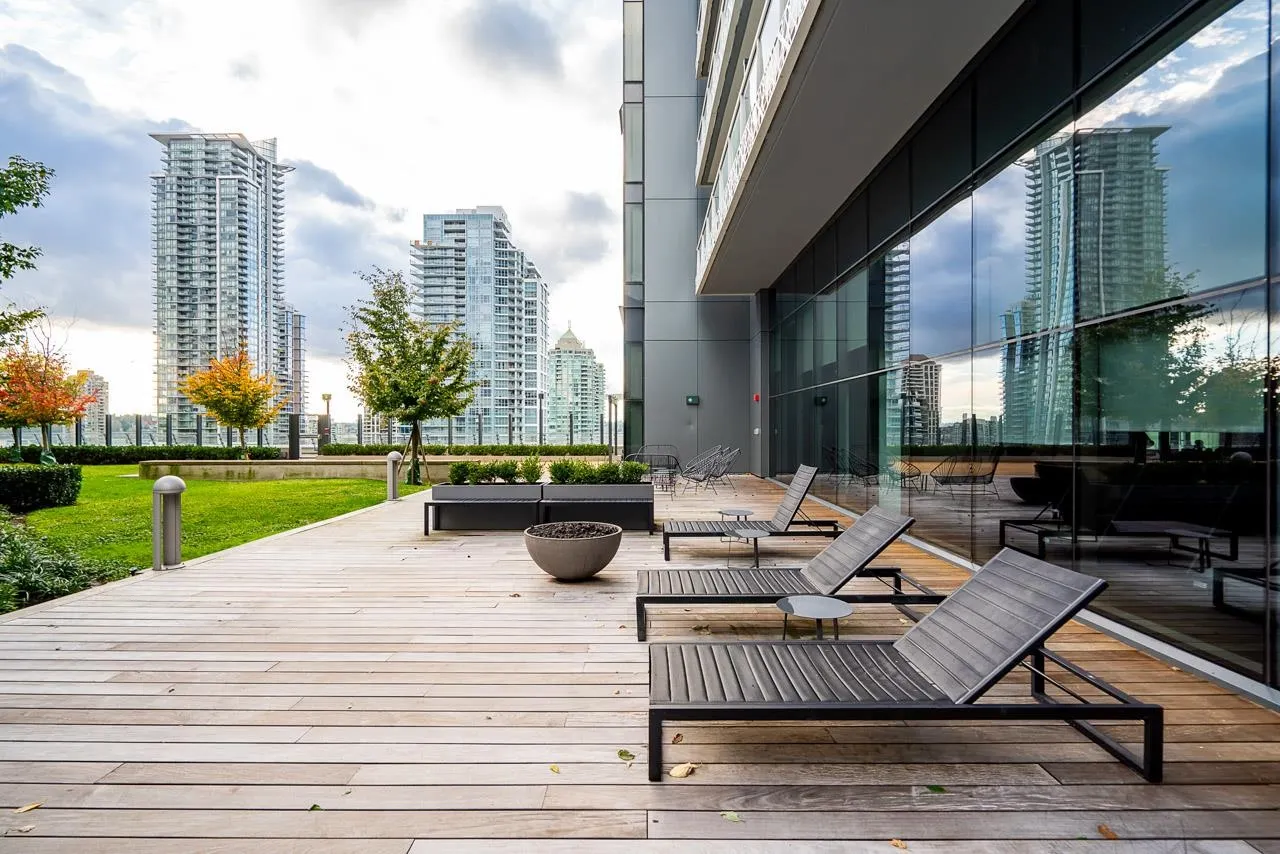 5703 4510 Halifax Way