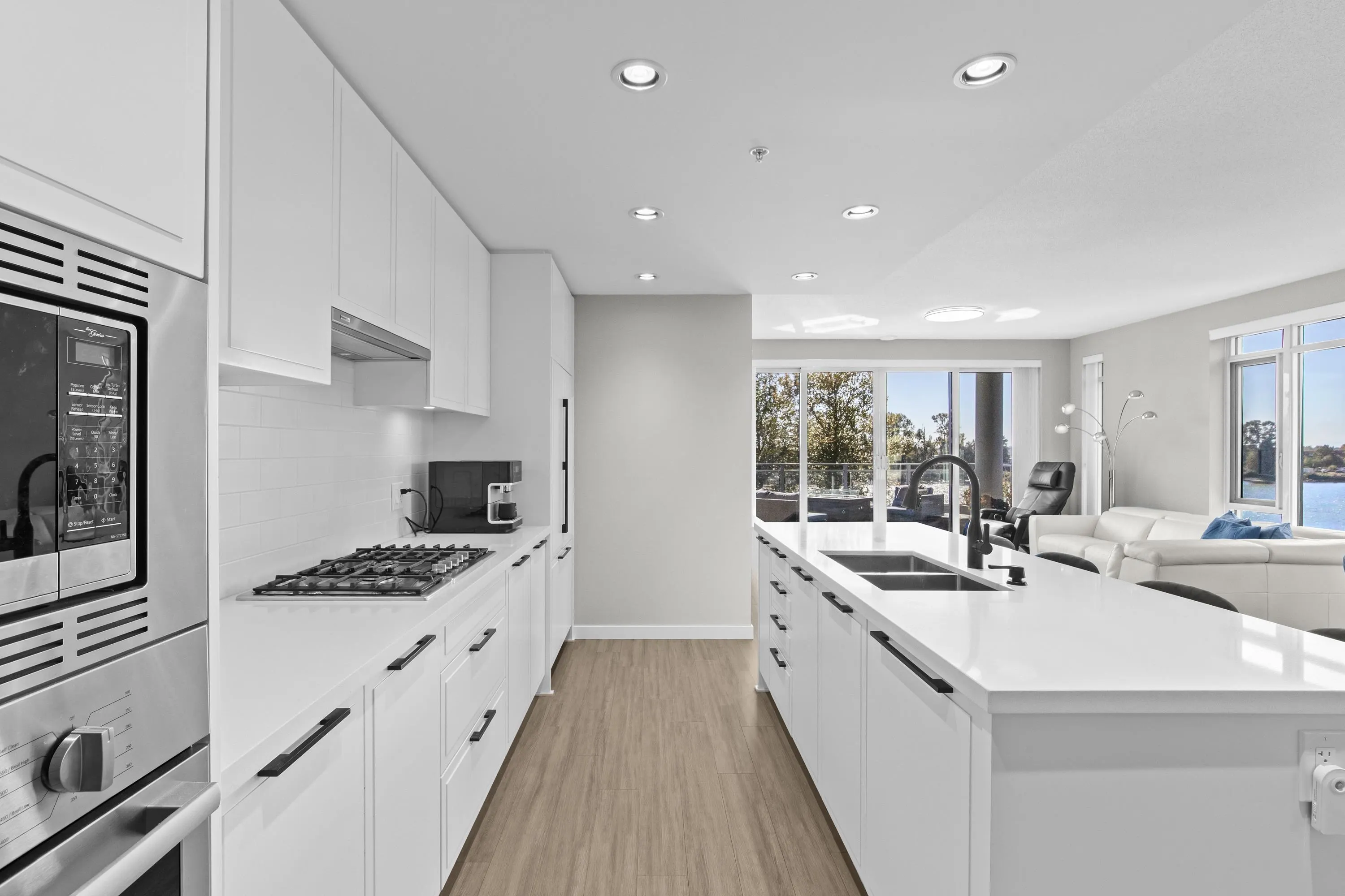 508 3198 Riverwalk Avenue