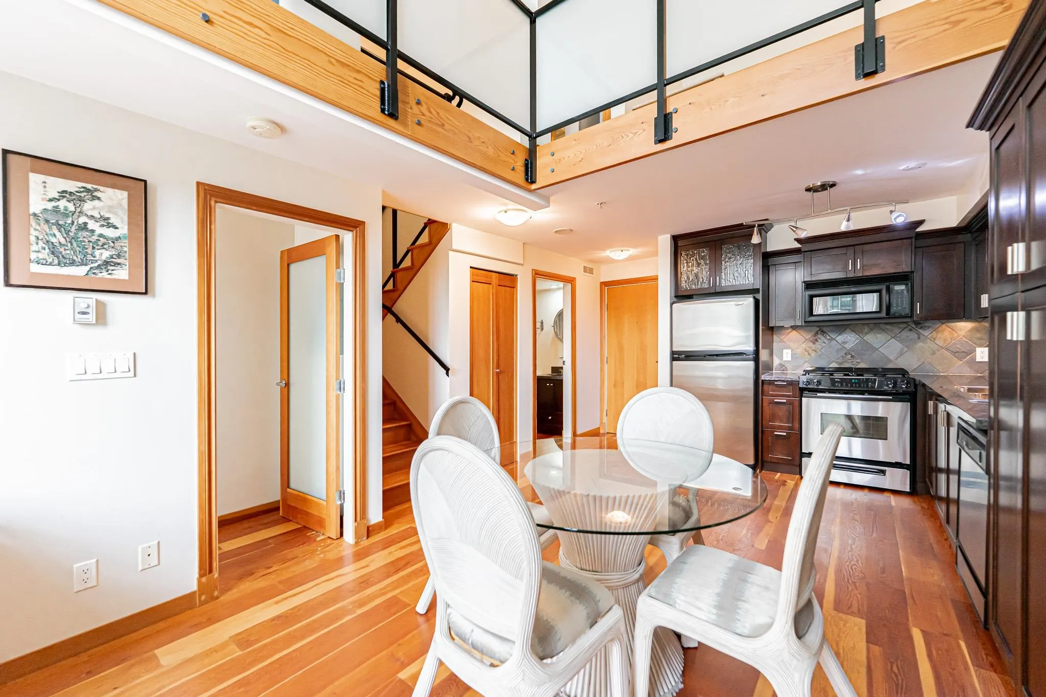 412 10 Renaissance Square