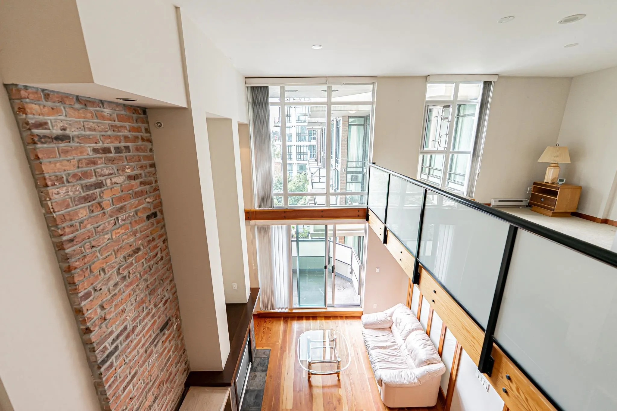 412 10 Renaissance Square