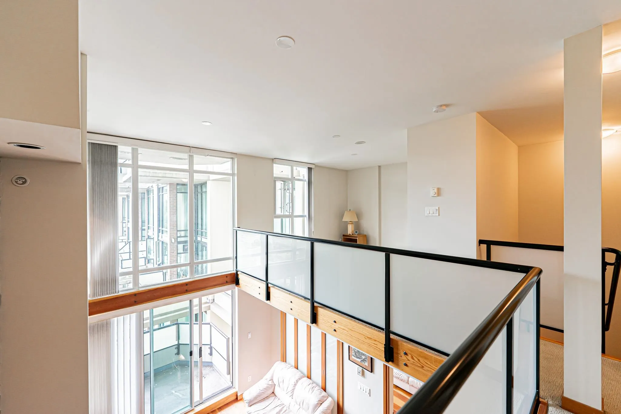 412 10 Renaissance Square