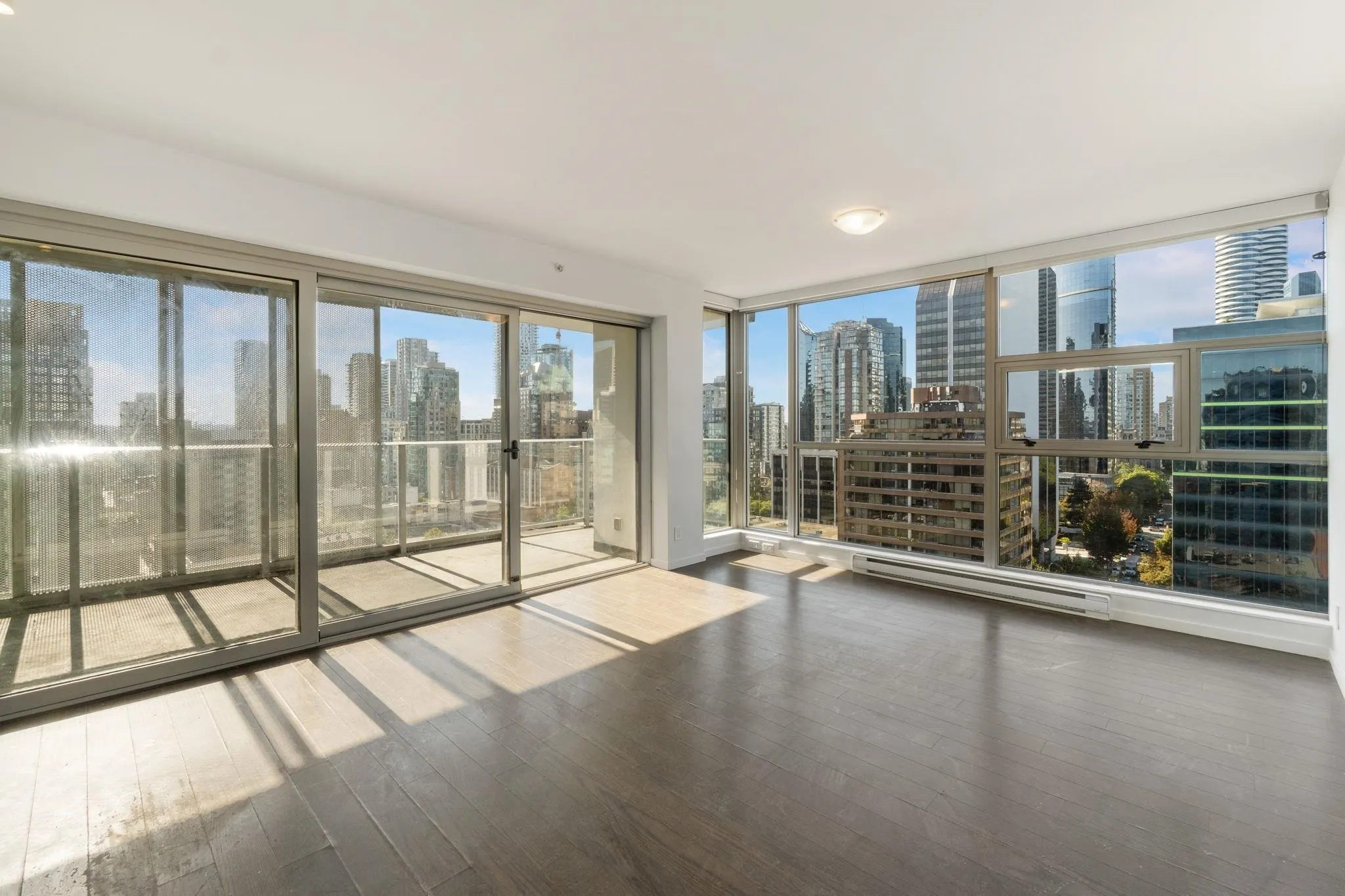 2007 999 Seymour Street