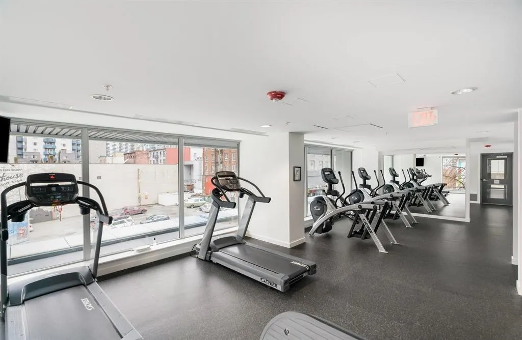 2007 999 Seymour Street