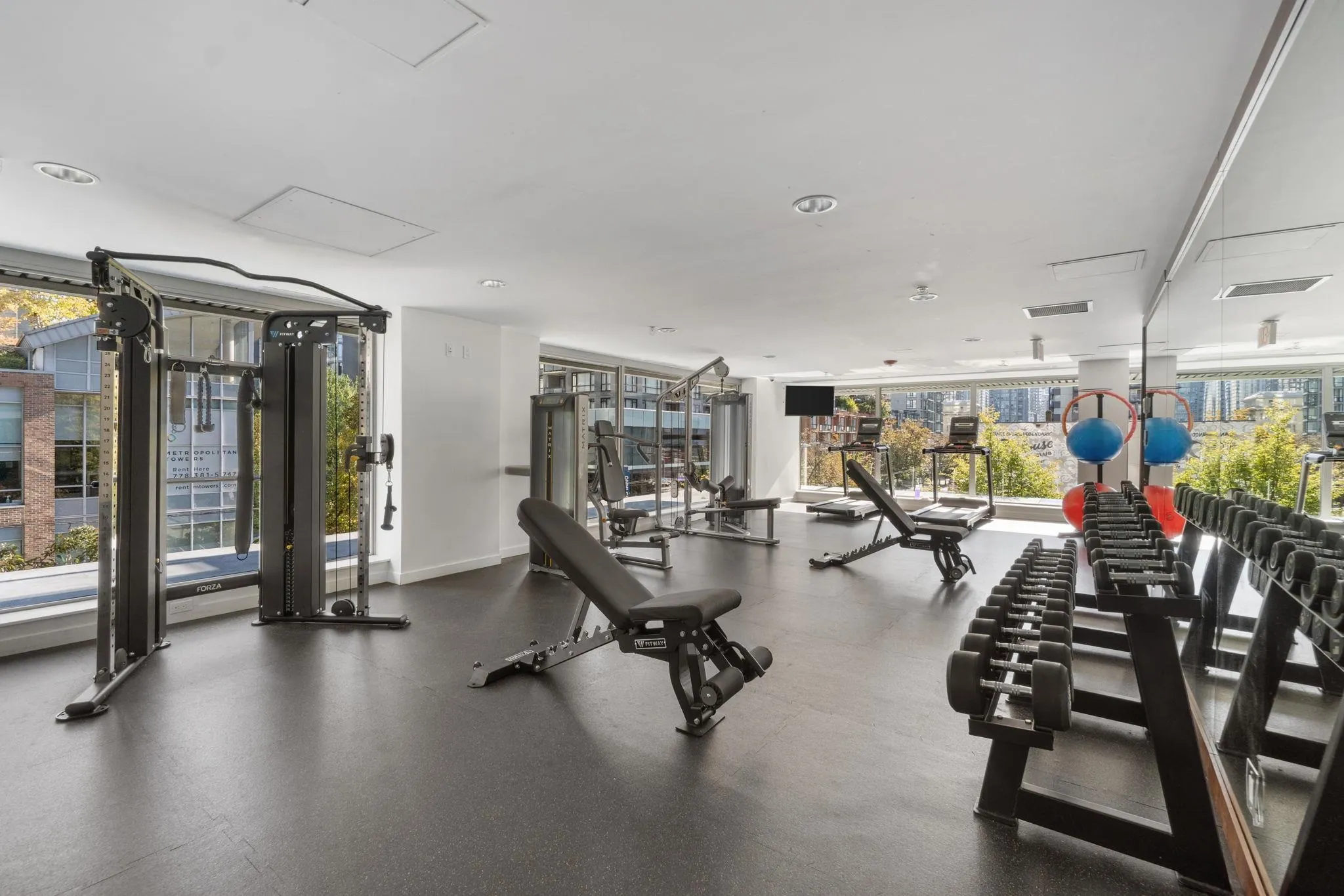 2007 999 Seymour Street