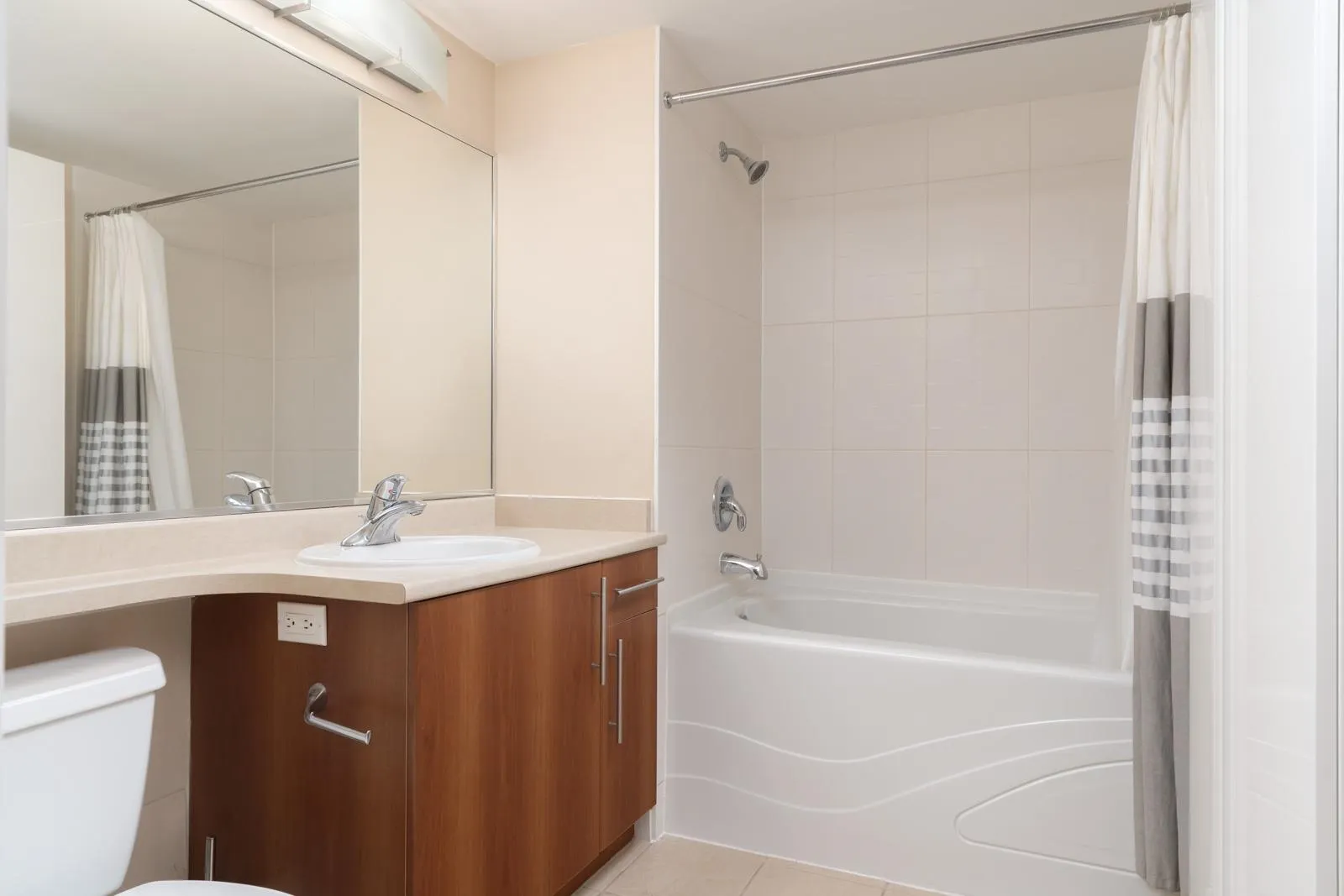 501 5611 Goring Street