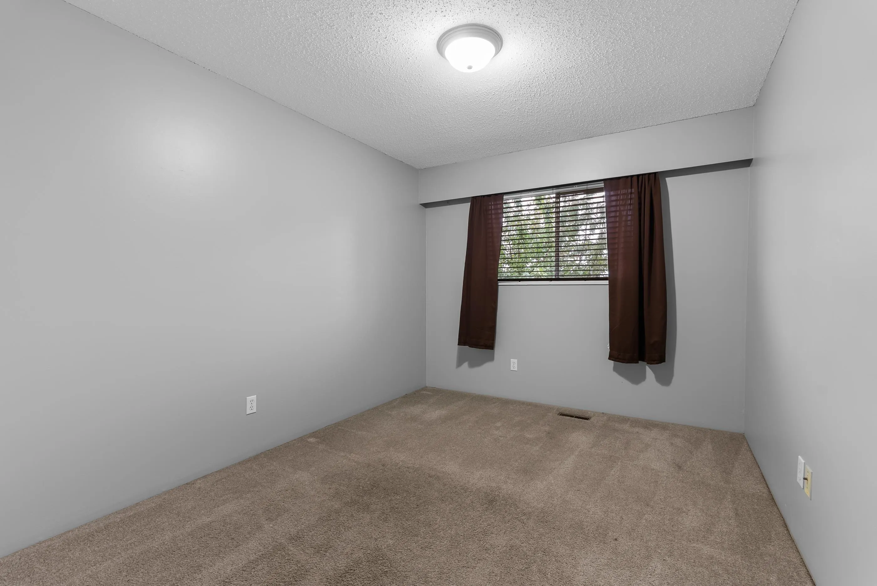 35180 Cassiar Avenue