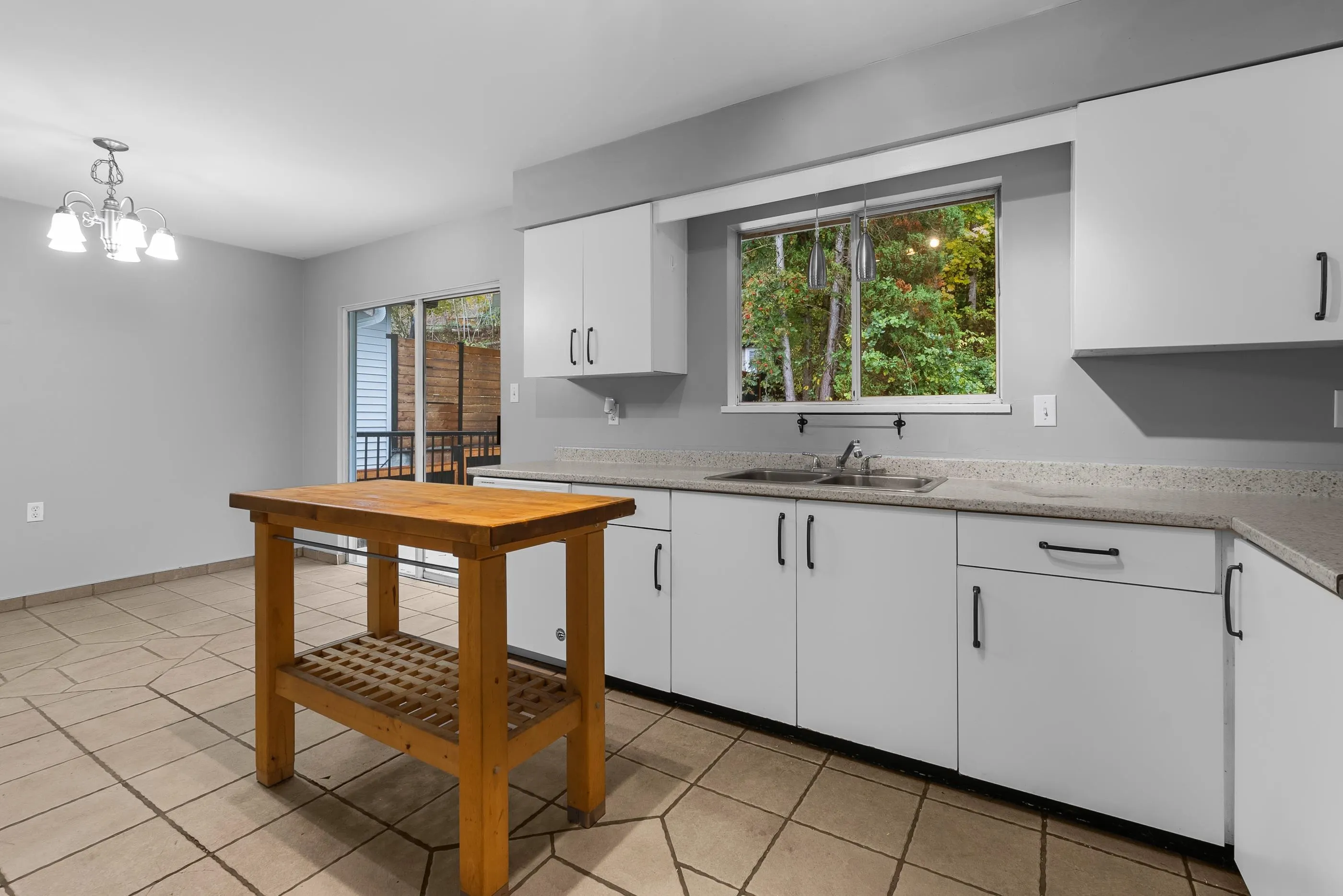 35180 Cassiar Avenue