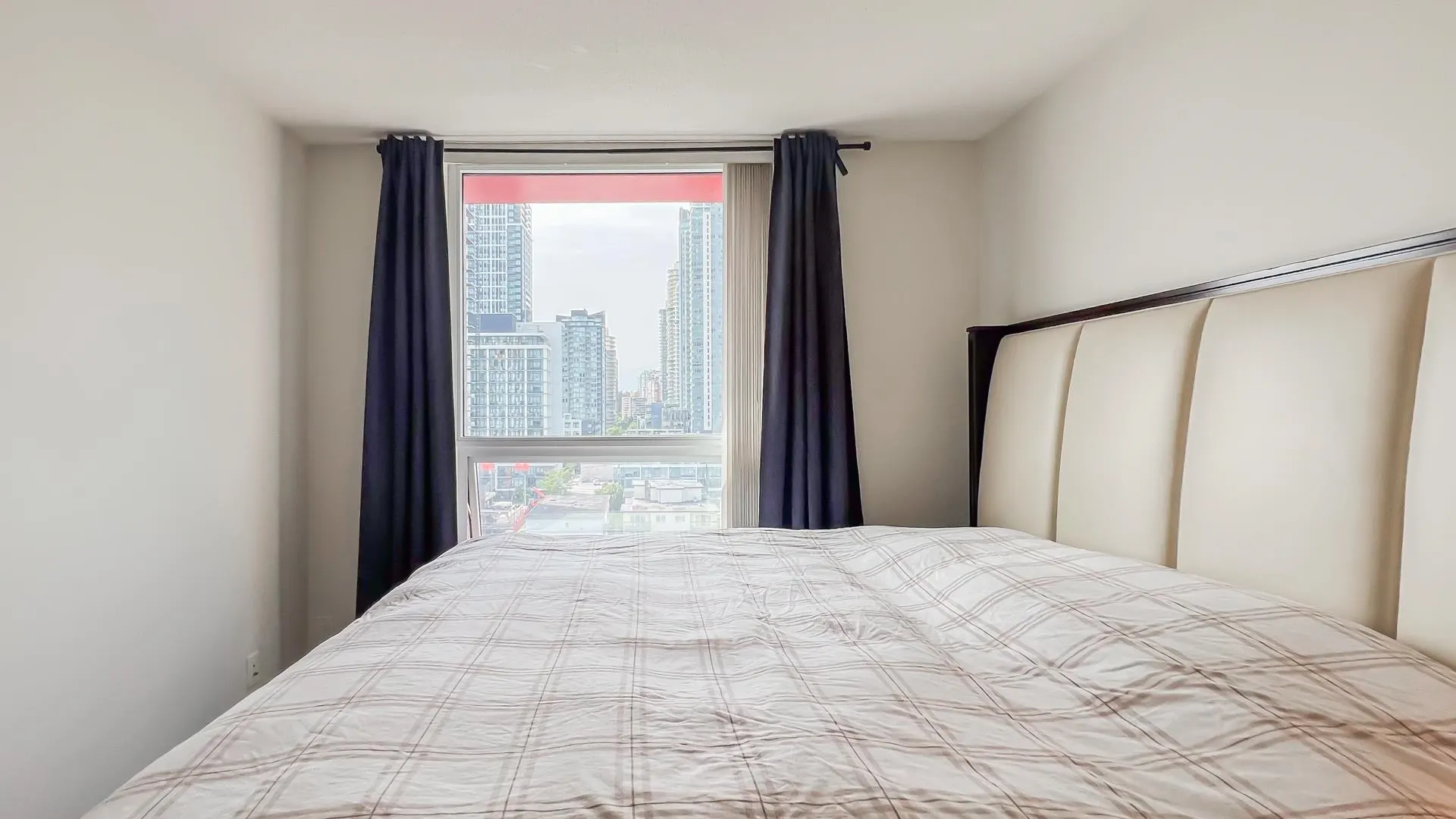 1105 6658 Dow Avenue