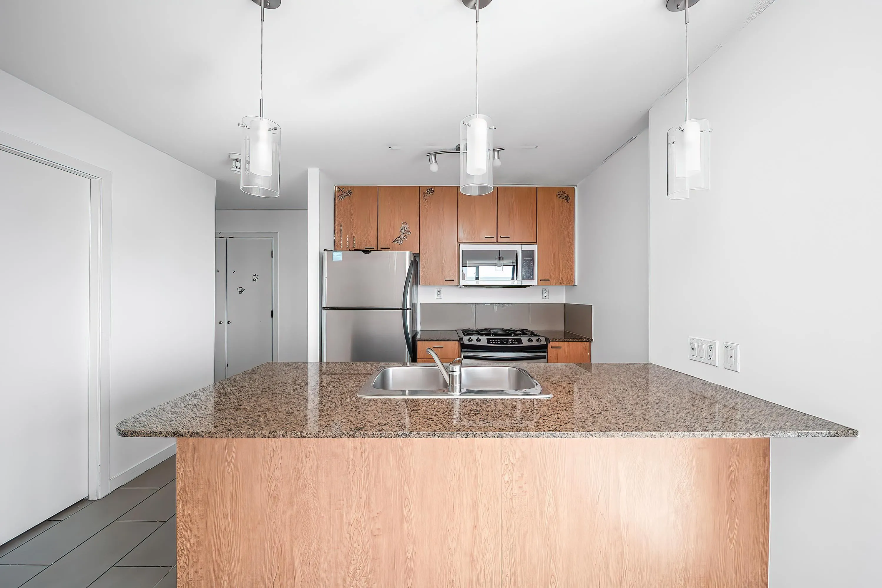 2307 7063 Hall Avenue