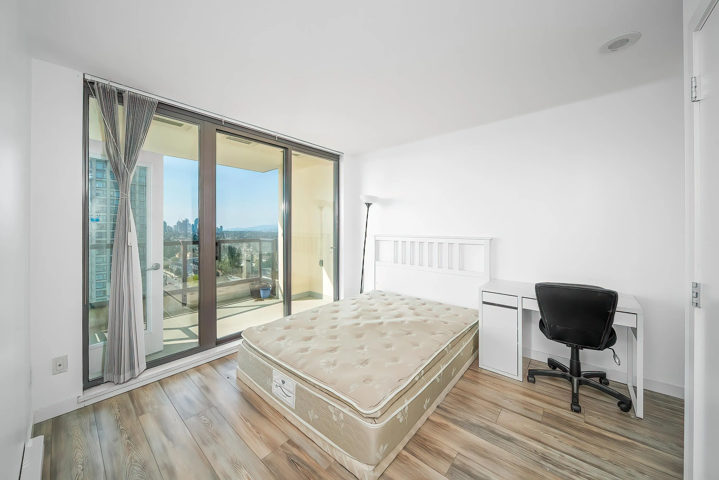 2307 7063 Hall Avenue