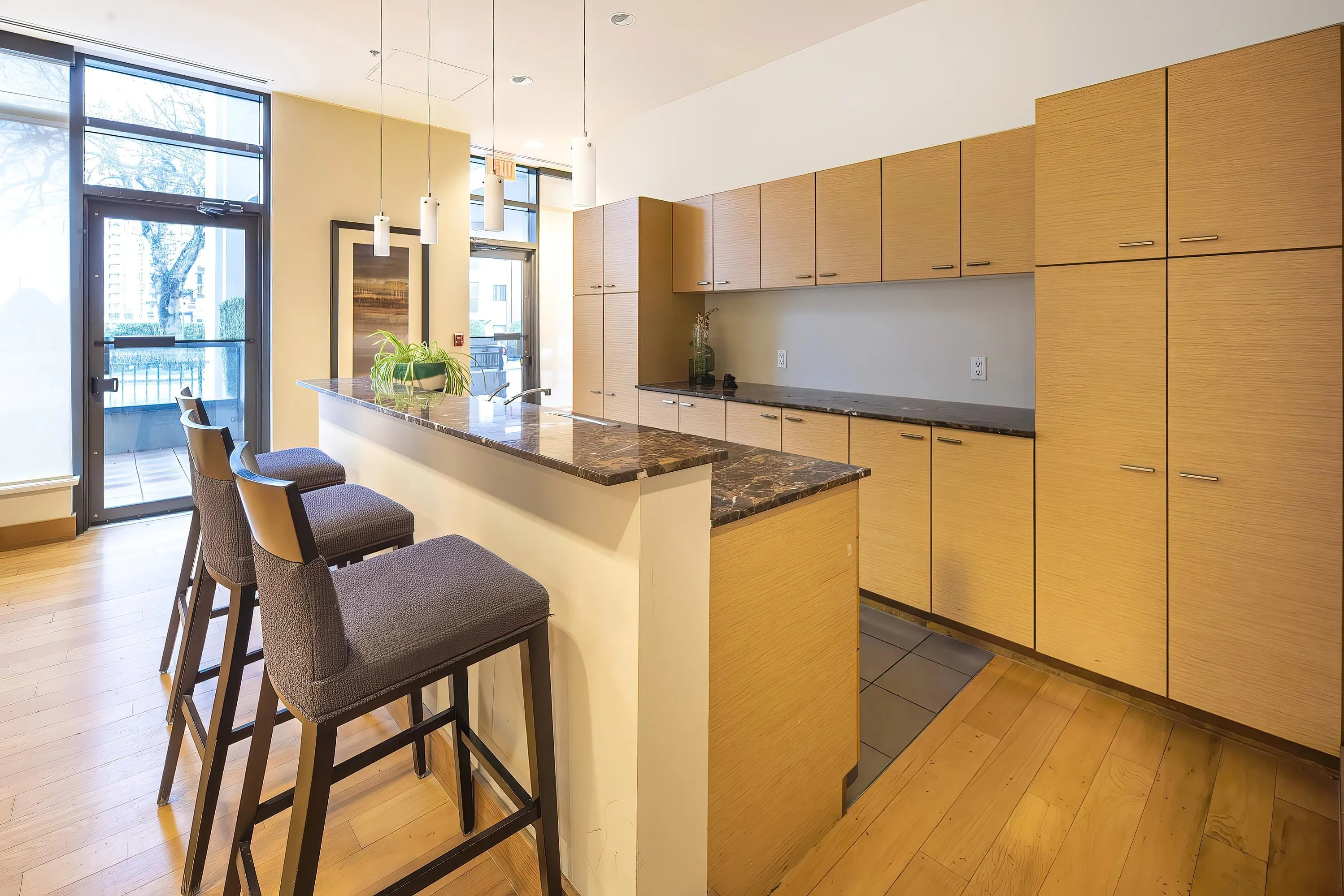 2307 7063 Hall Avenue