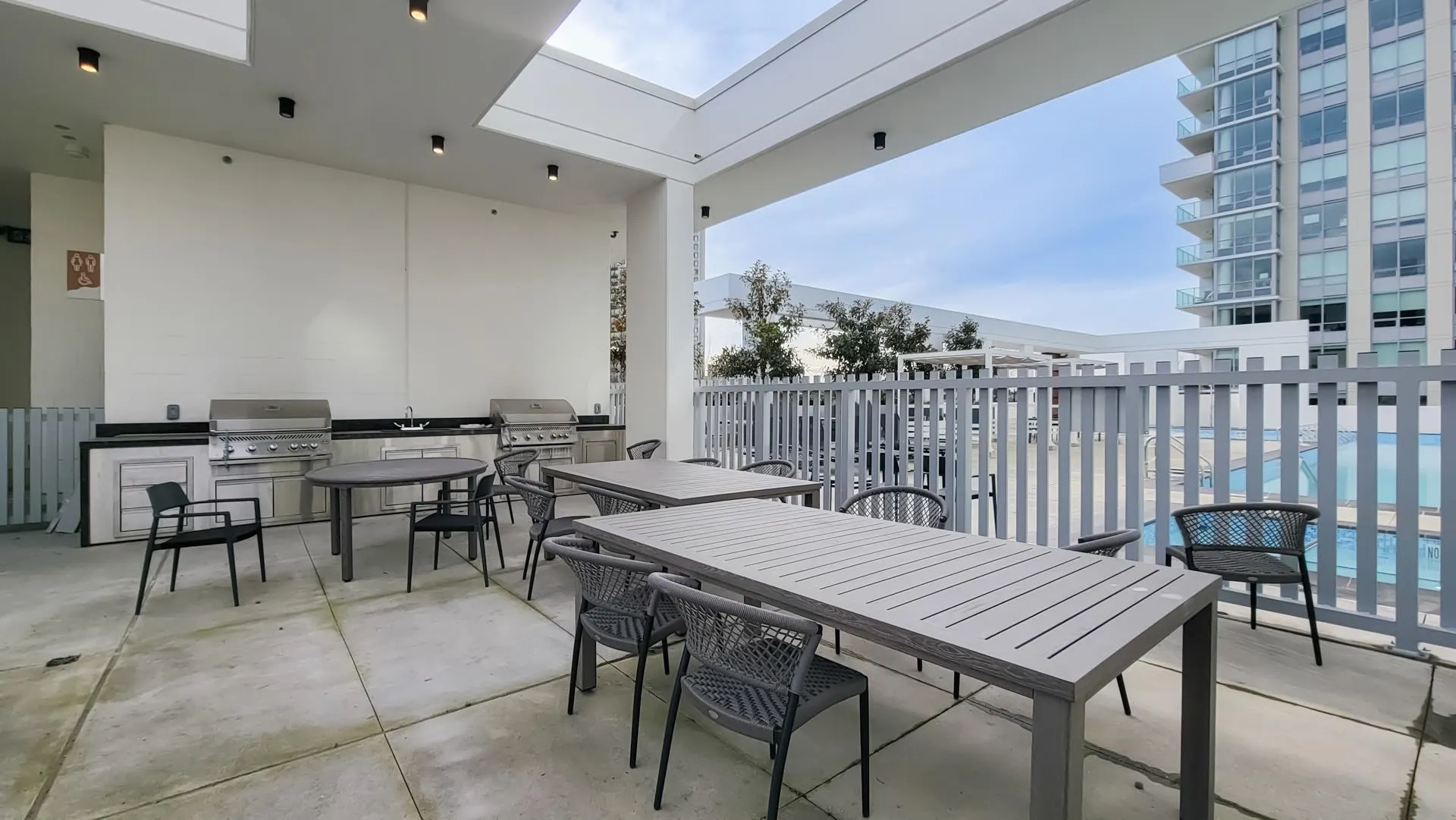 1302 1632 Lions Gate Lane