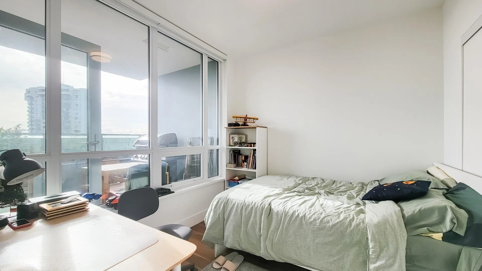 1302 1632 Lions Gate Lane