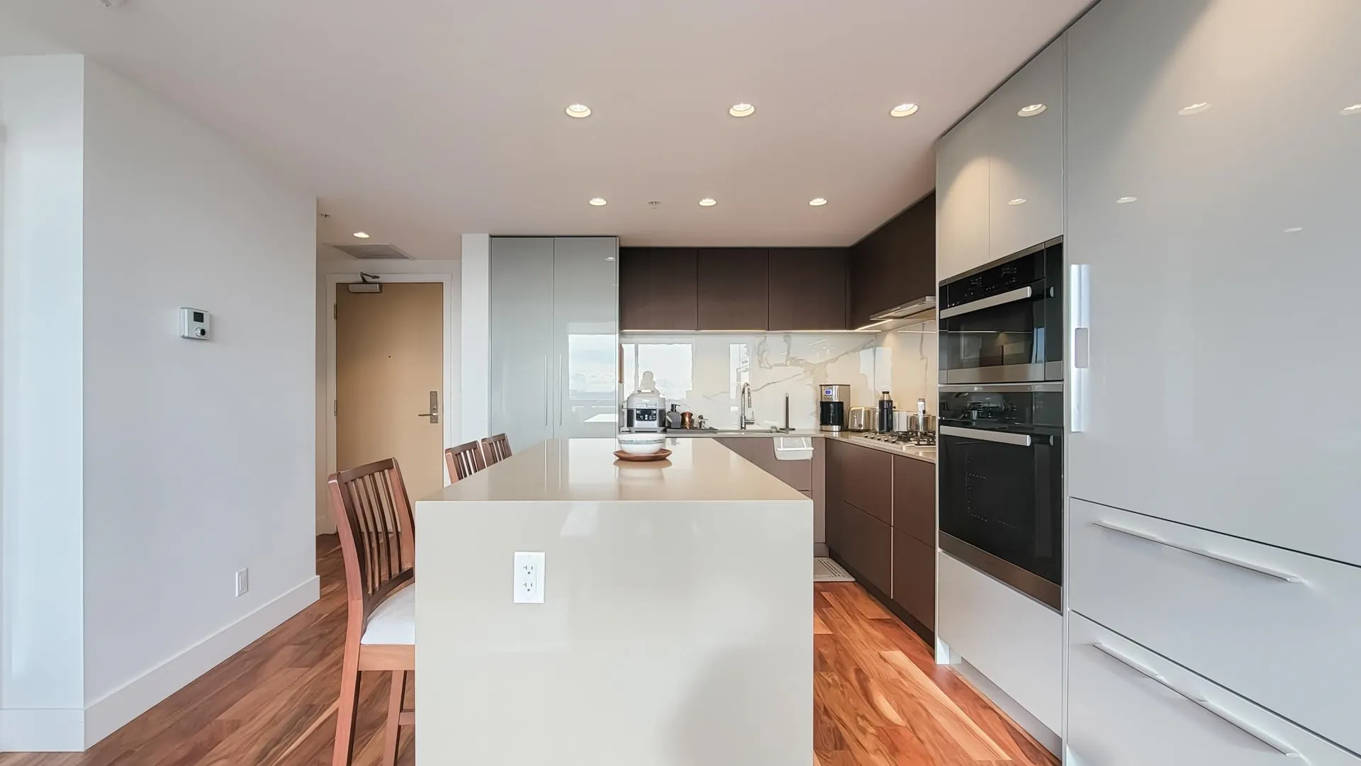 1302 1632 Lions Gate Lane