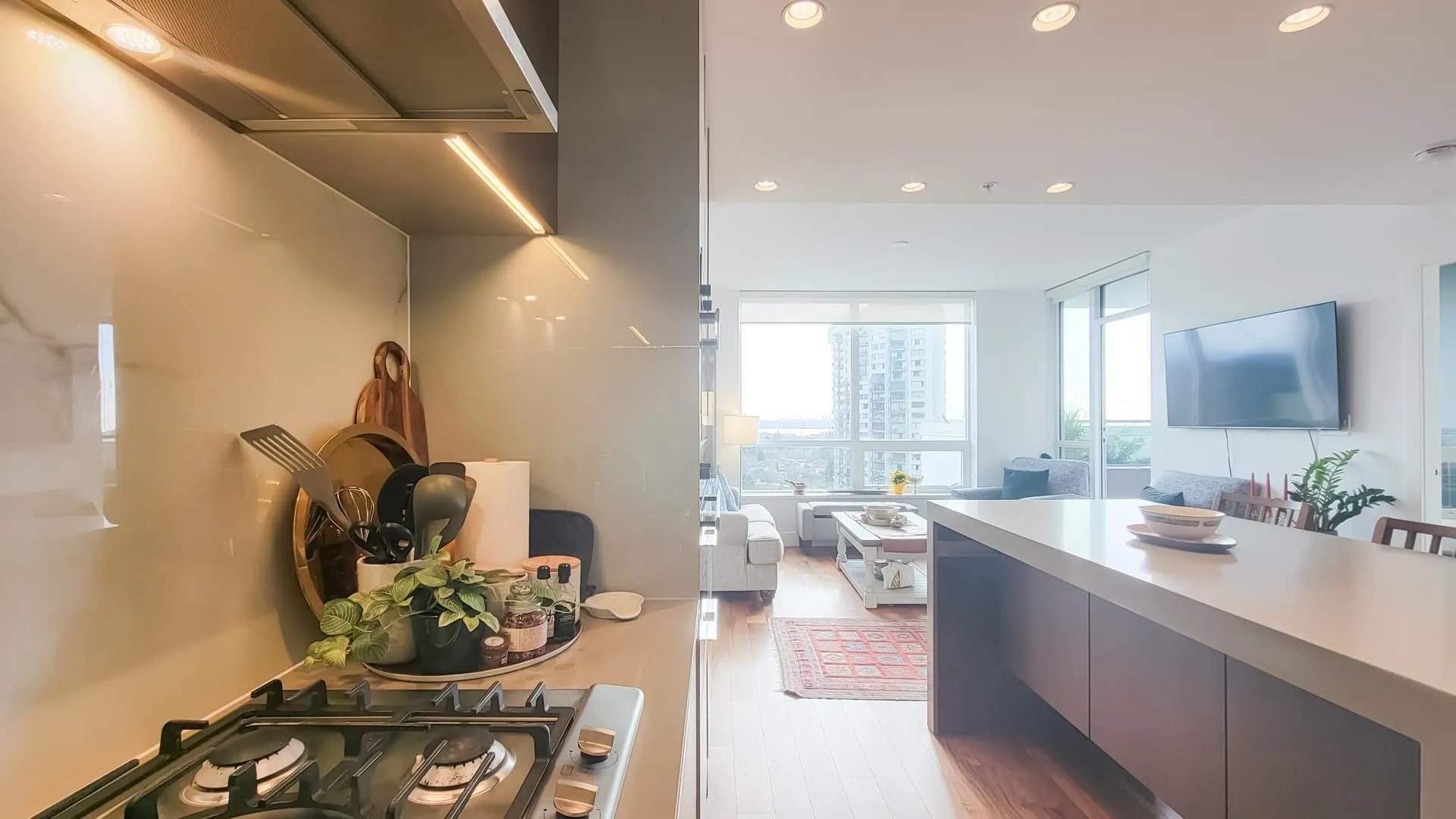 1302 1632 Lions Gate Lane