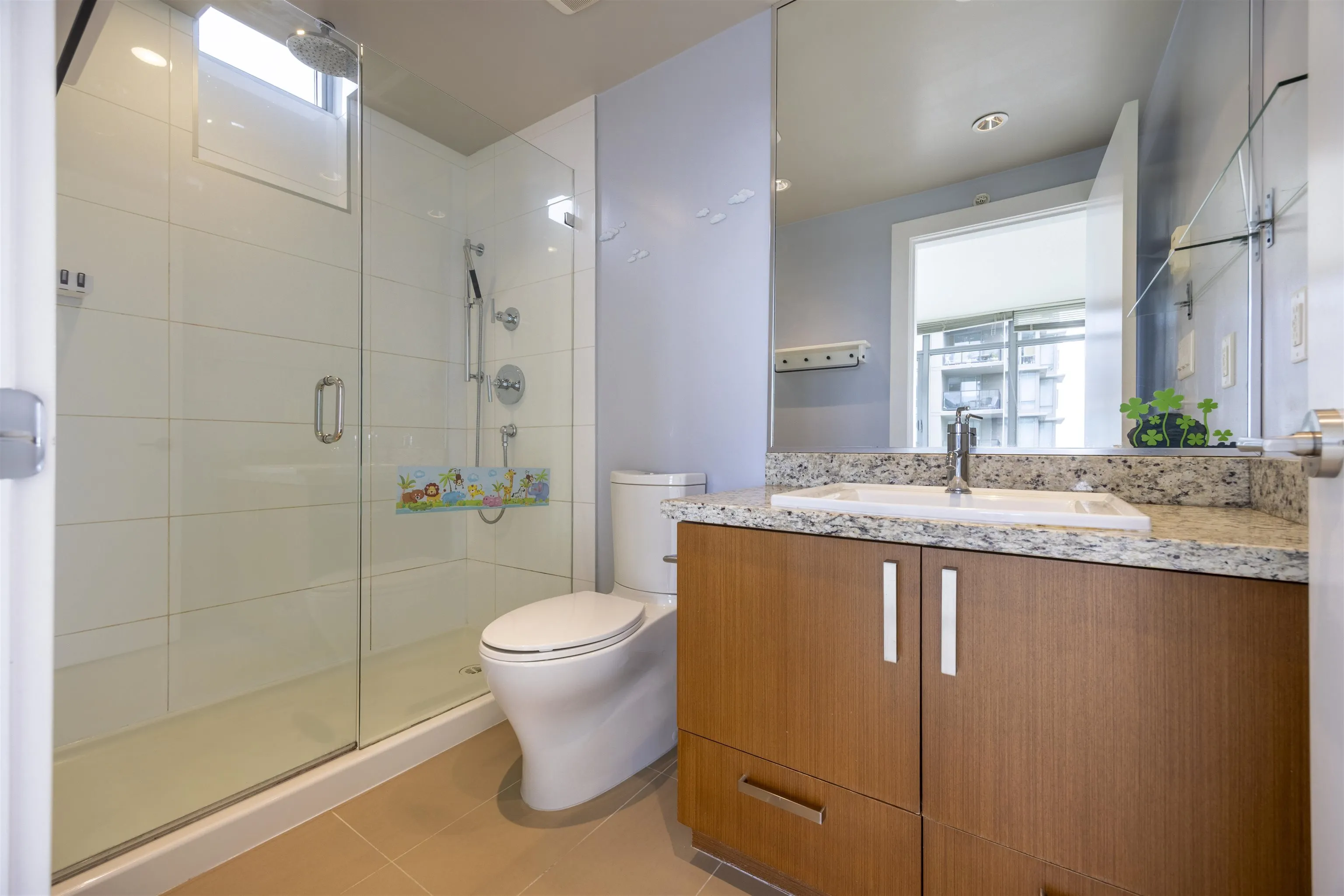 2002 1155 The High Street