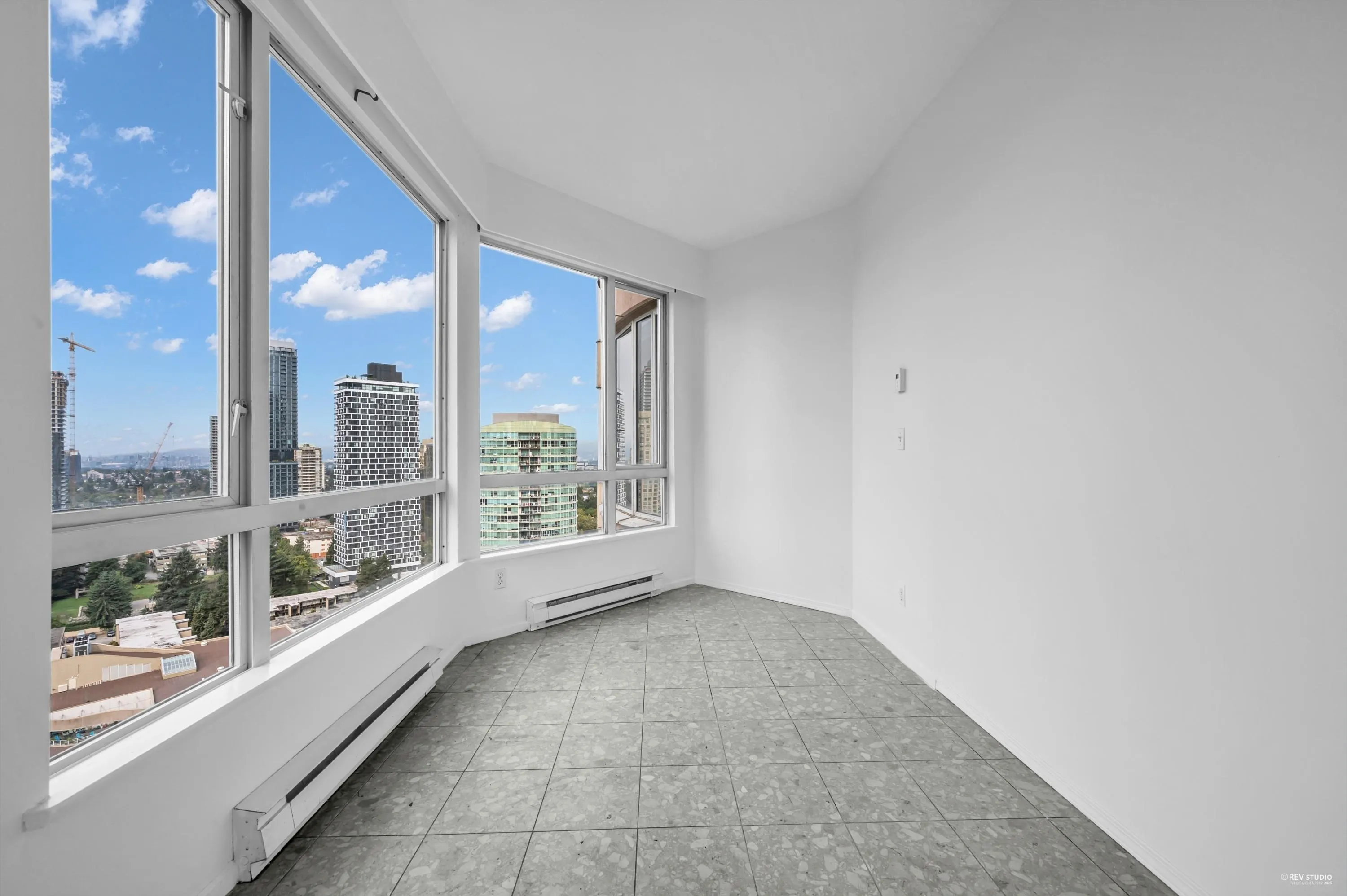 2104 6220 Mckay Avenue