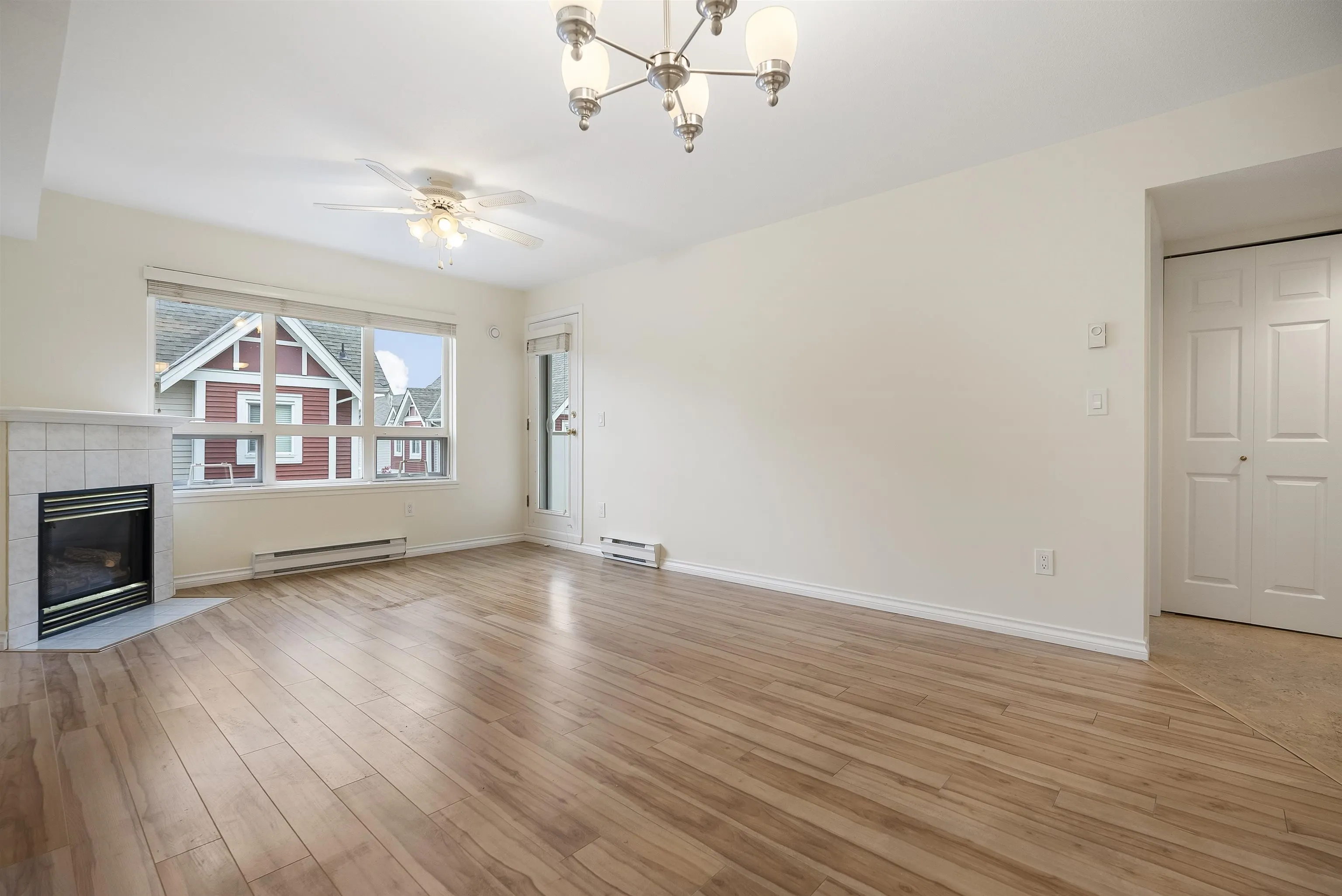 305 14355 103 Avenue