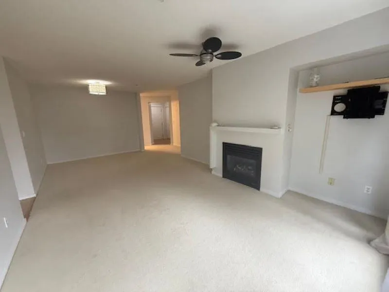 404 9339 University Crescent