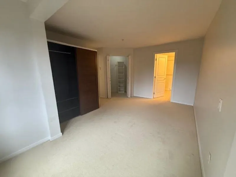 404 9339 University Crescent