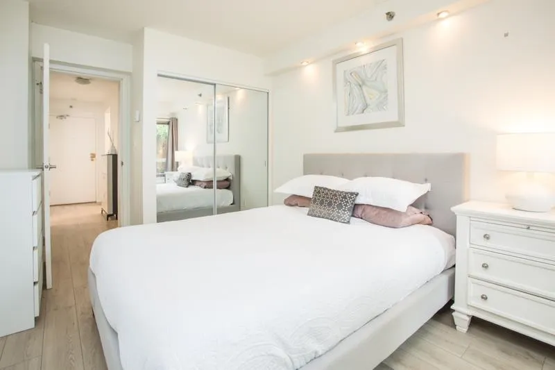 105 825 E 7th Avenue