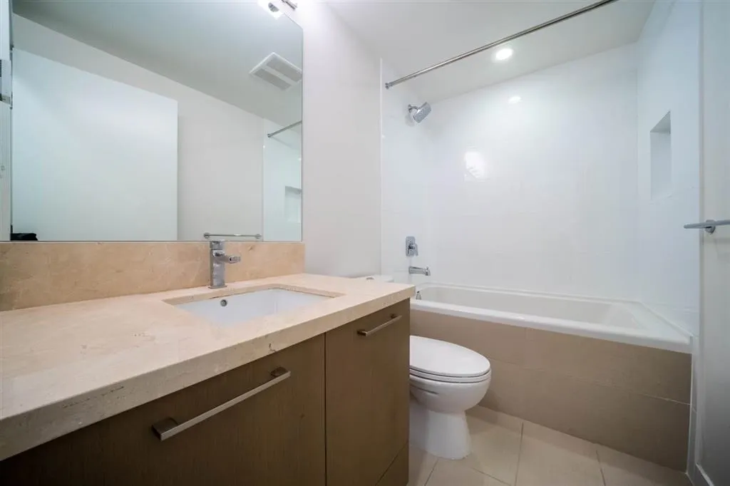 1905 3080 Lincoln Avenue