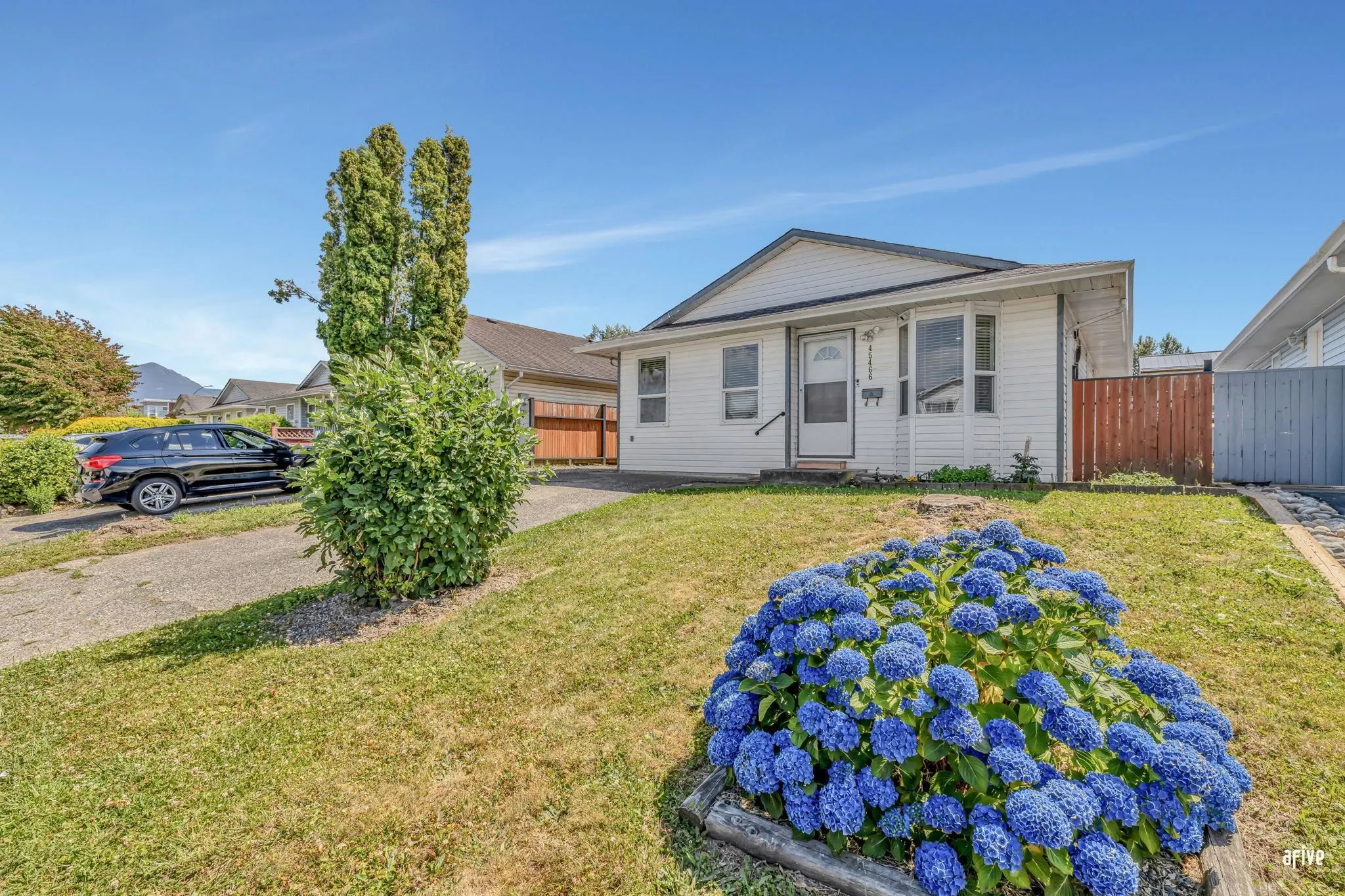 45466 Meadowbrook Drive