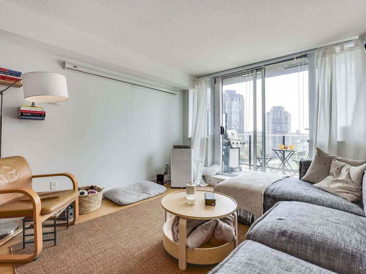 912 1325 Rolston Street